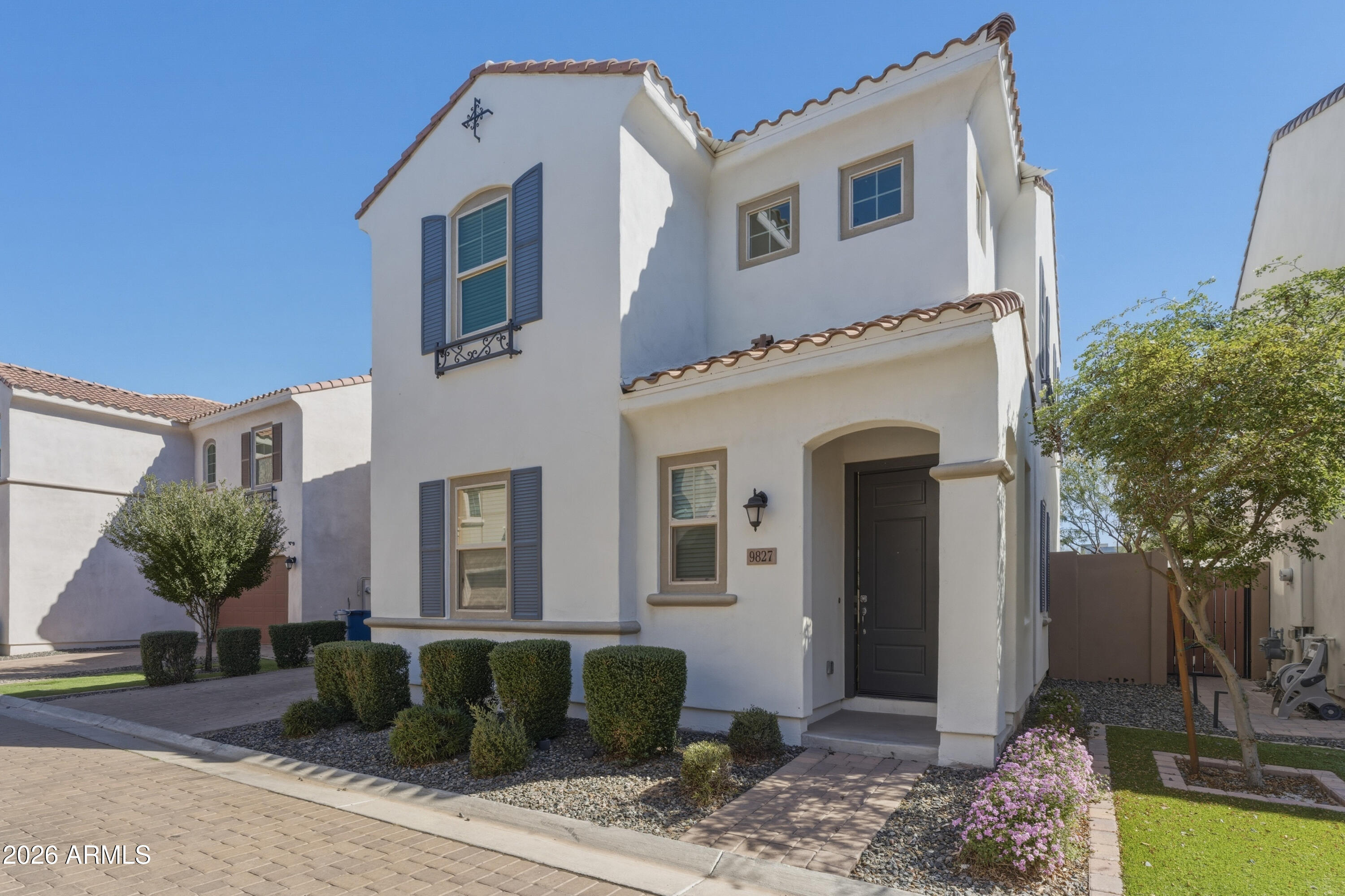 9827 E KINETIC Drive