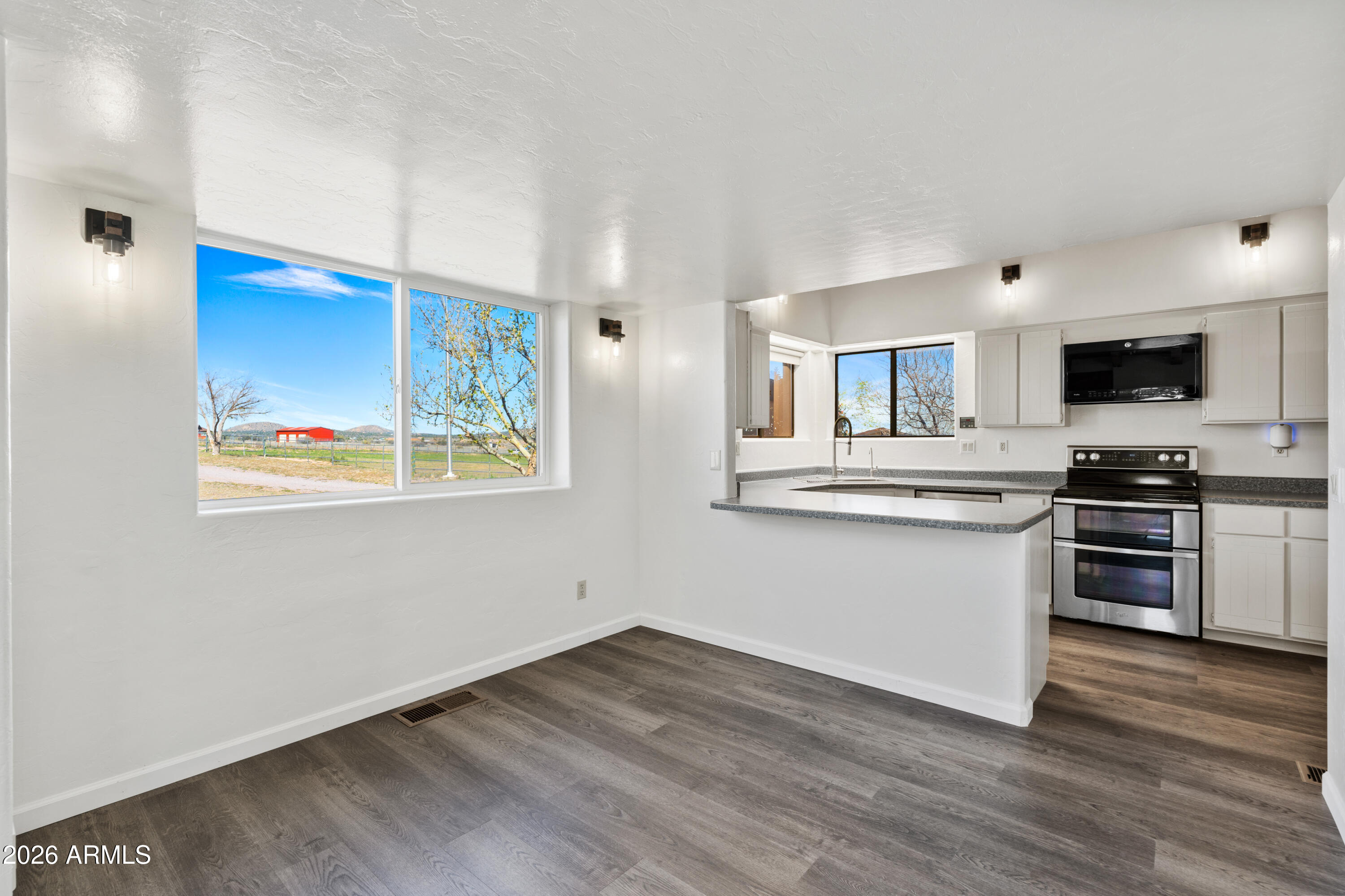 Lake Shore Estates - Residential