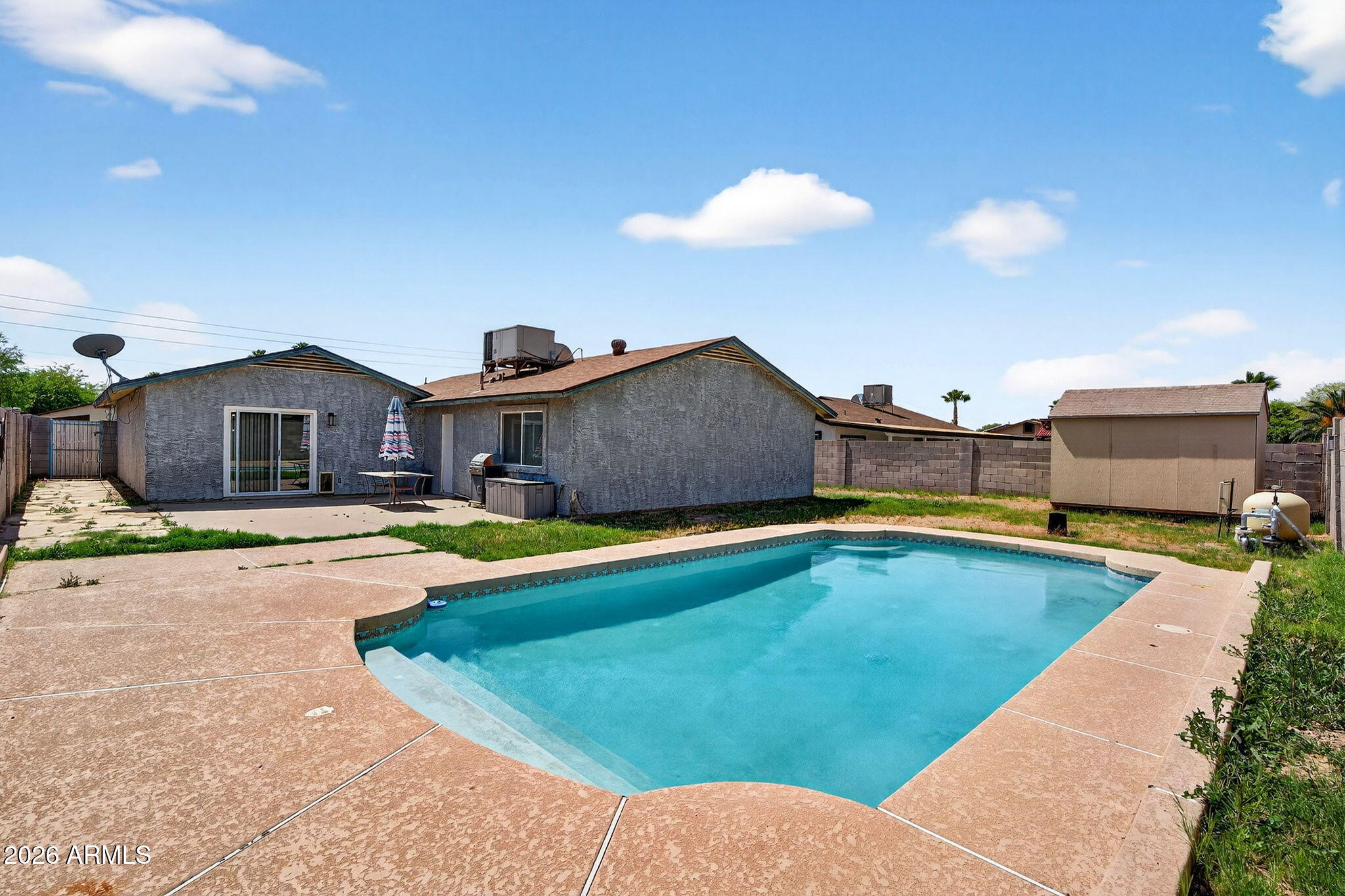 4916 W GROVERS Avenue