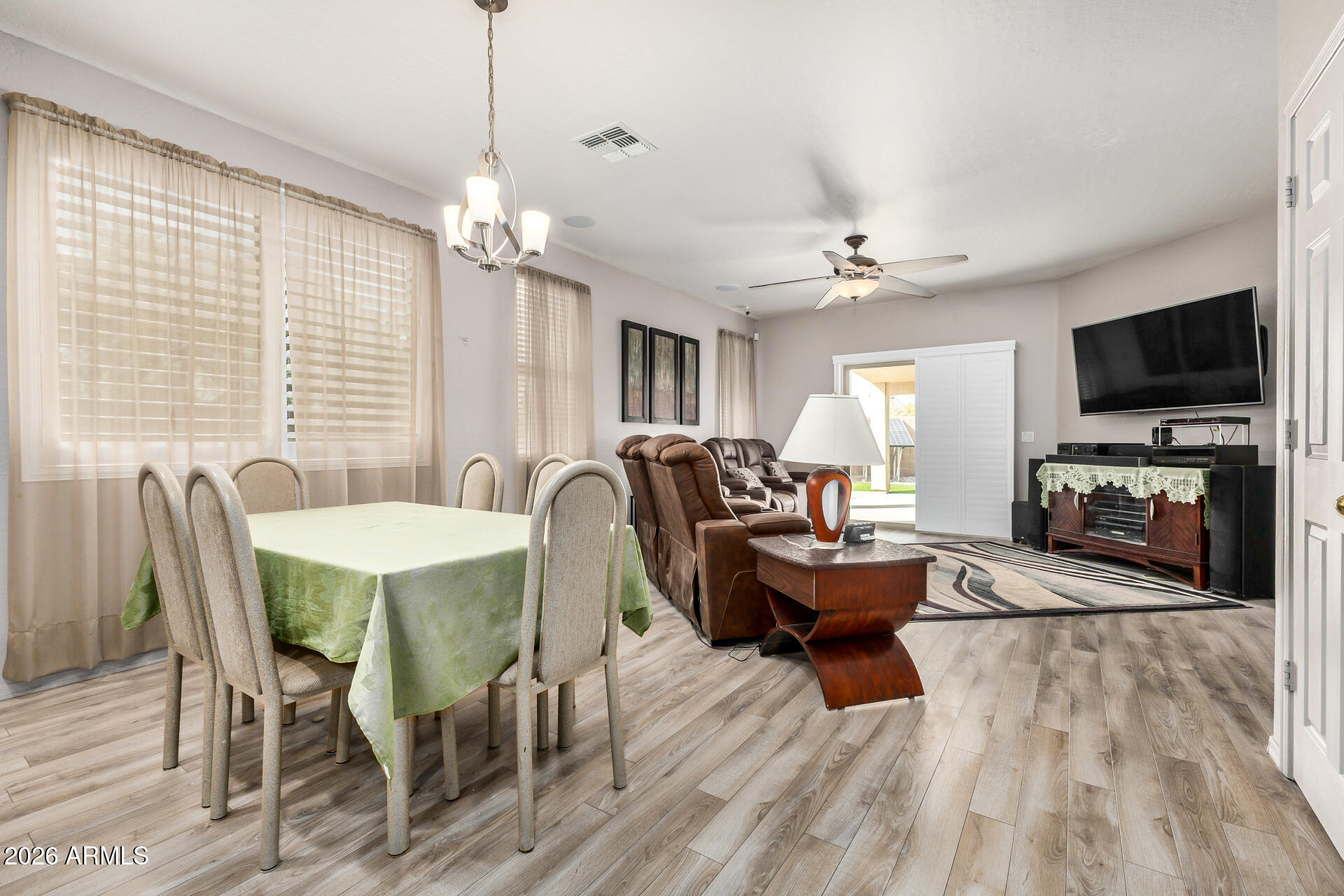 17086 W Stevenage Street