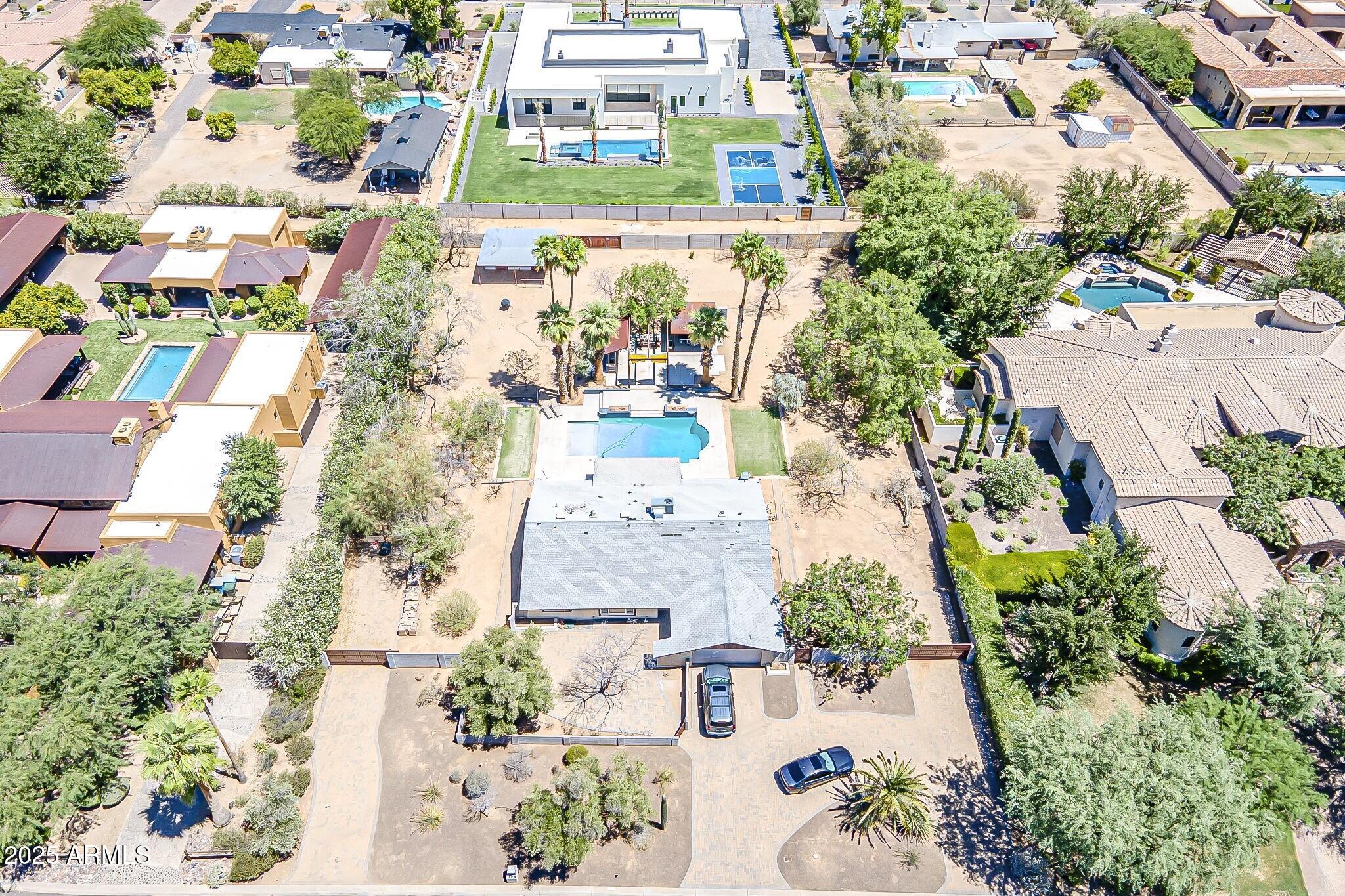 6302 E TURQUOISE Avenue