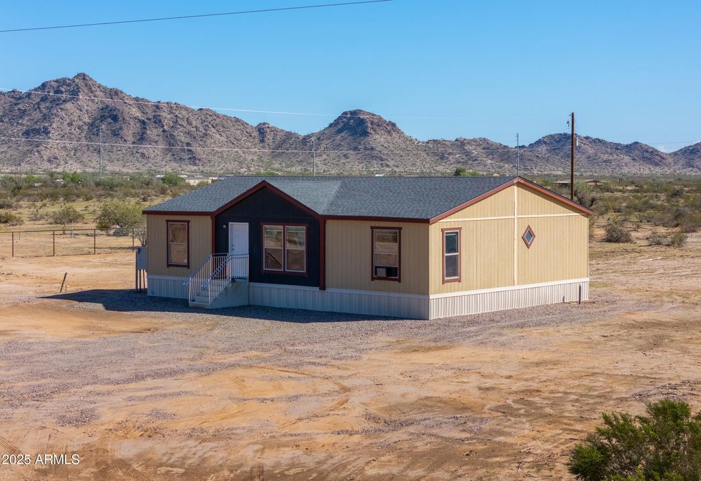 Photo of 11091 N Garduno Road, Maricopa, AZ 85139 (MLS # 6933469)