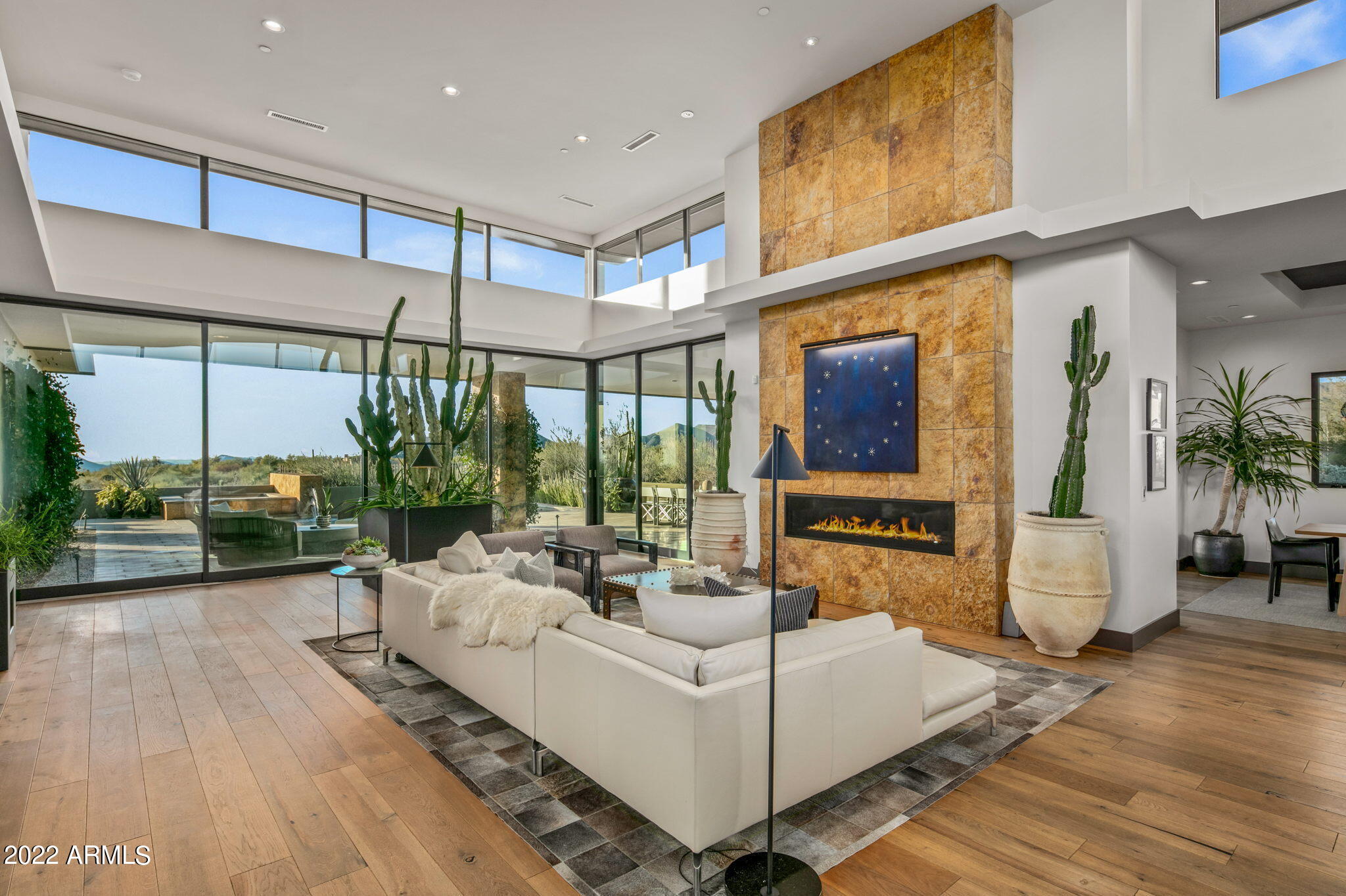 Mirabel Club - Residential