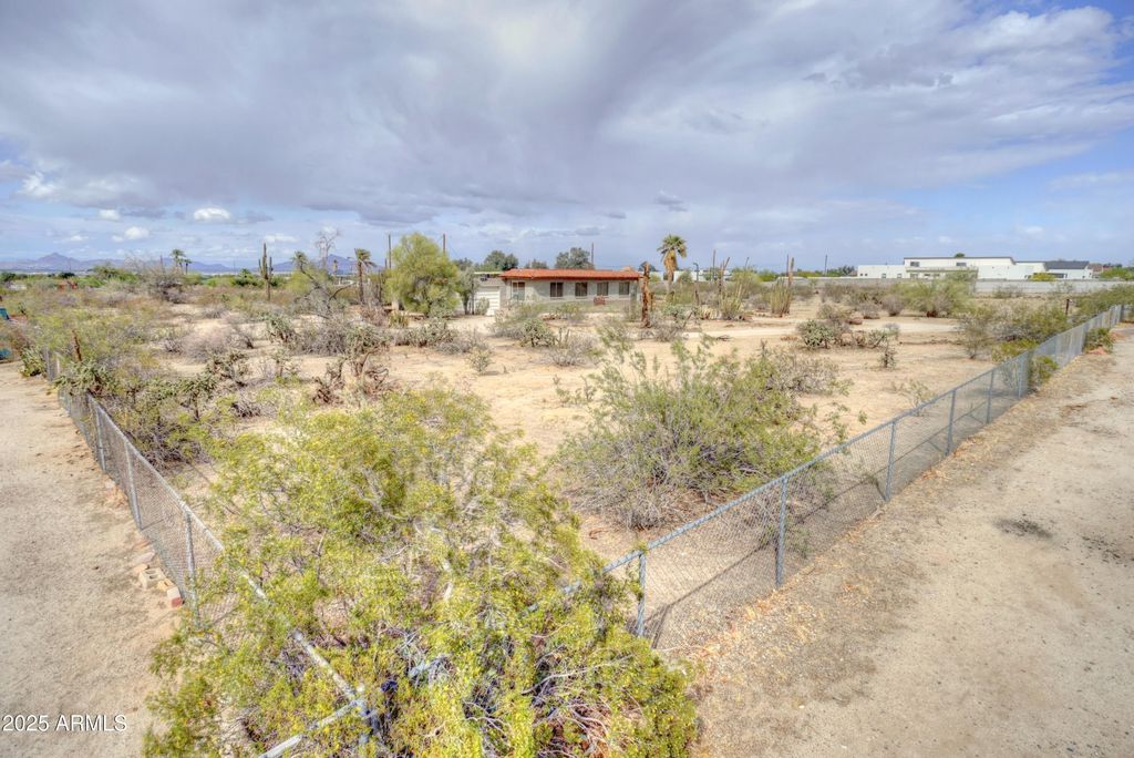 Photo of 2212 E South Mountain Avenue #5, Phoenix, AZ 85042 (MLS # 6845640)