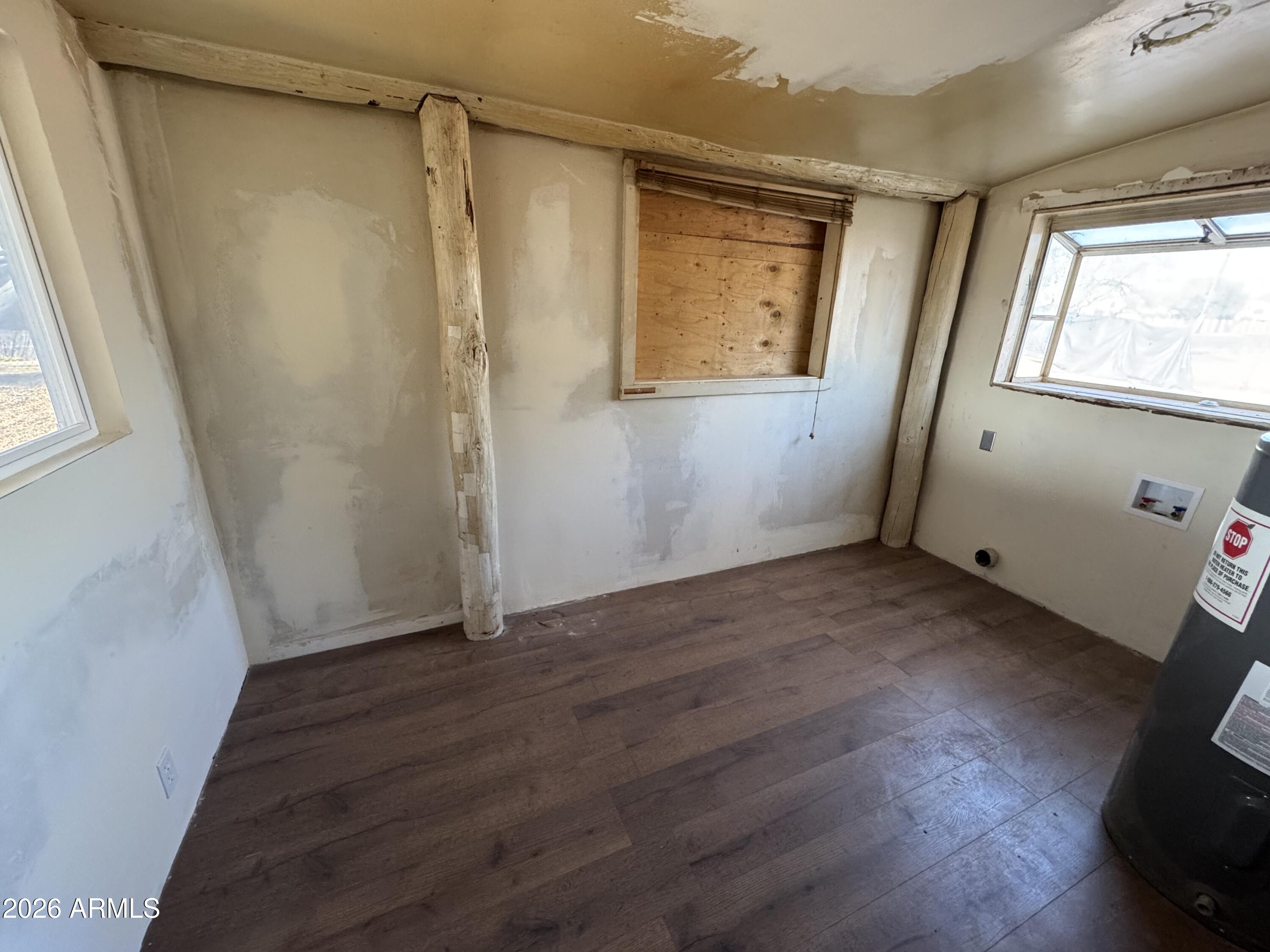 JOHNSON PLACE - Commercial Sale