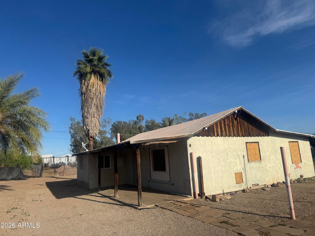 Photo of 4027 W Camelback Road W, Phoenix, AZ 85019 (MLS # 7001827)