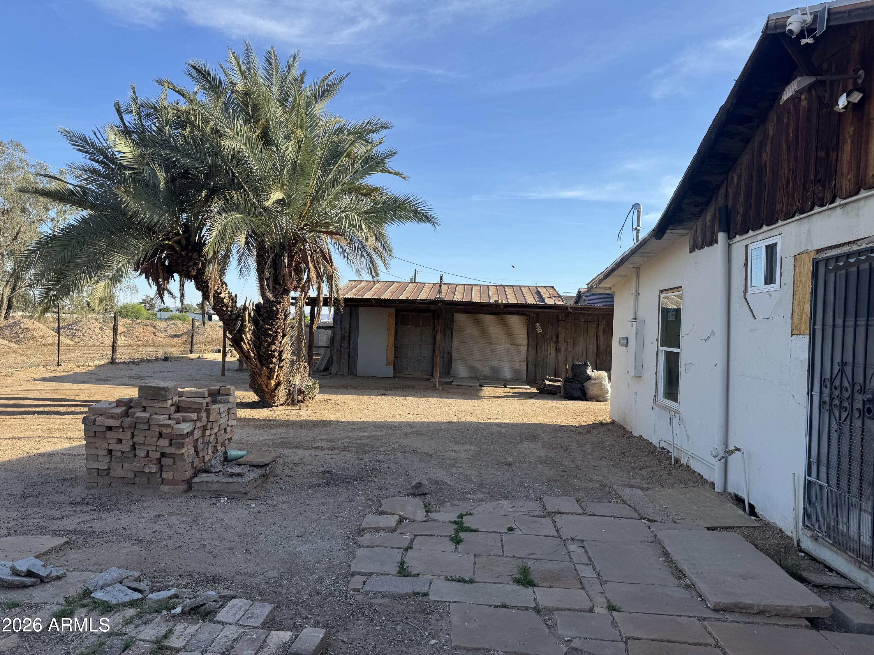 JOHNSON PLACE - Commercial Sale