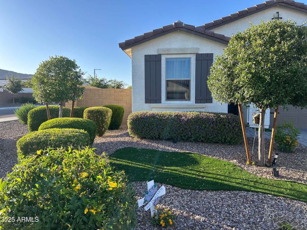 Photo of 19864 W San Juan Avenue, Litchfield Park, AZ 85340 (MLS # 6835199)