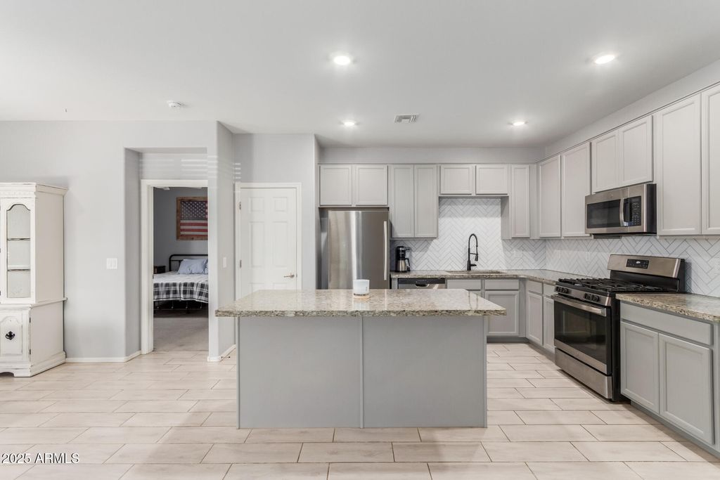 Photo of 334 W Kona Drive, Casa Grande, AZ 85122 (MLS # 6906887)