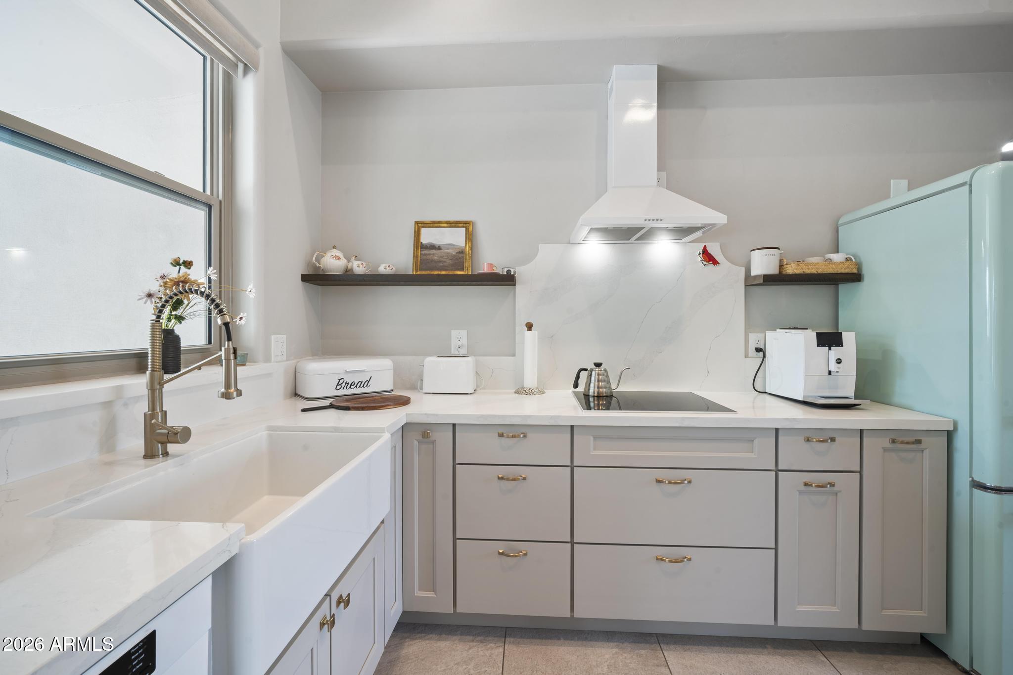 COUNTY ISLAND - Residential