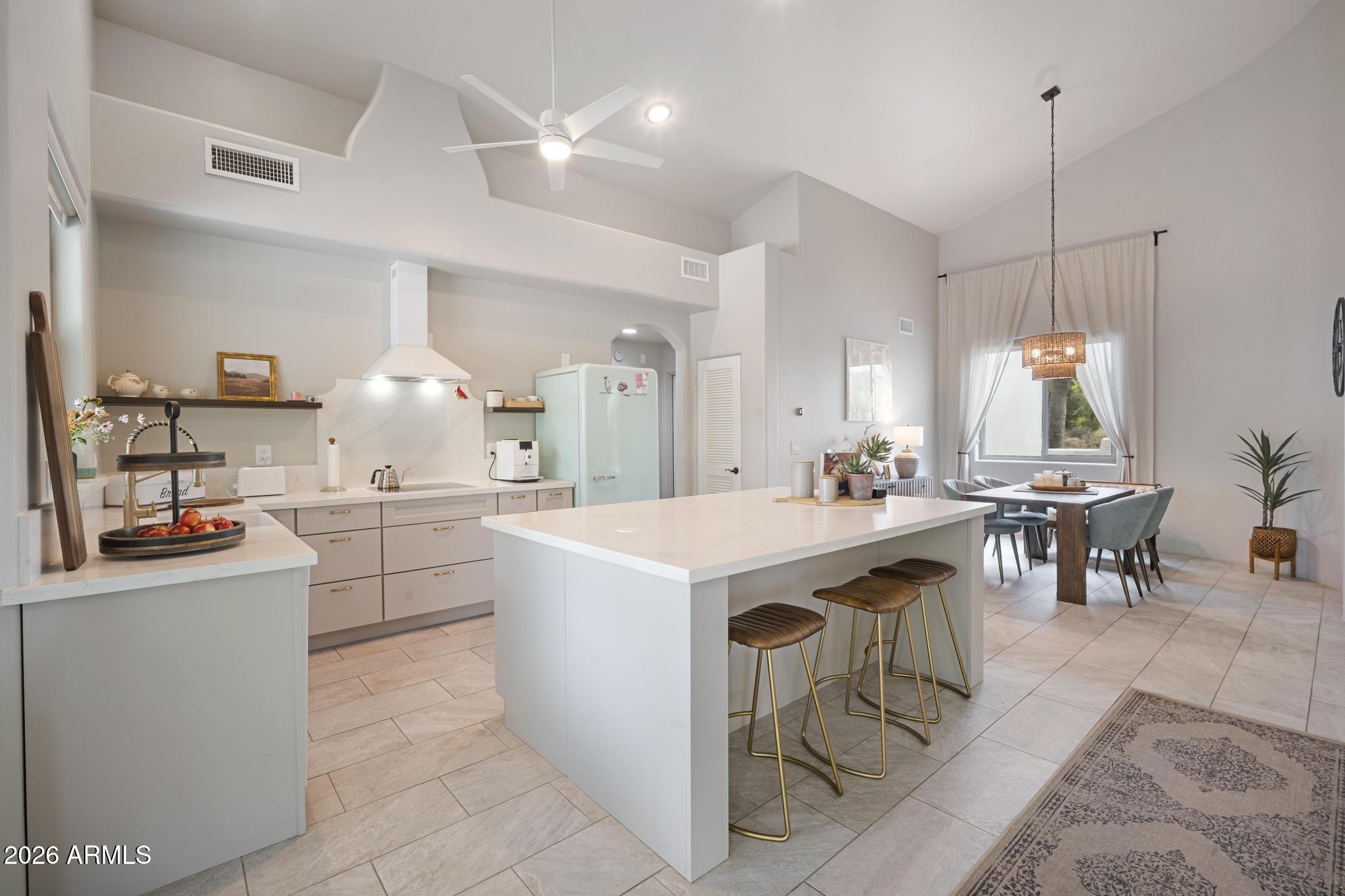 COUNTY ISLAND - Residential