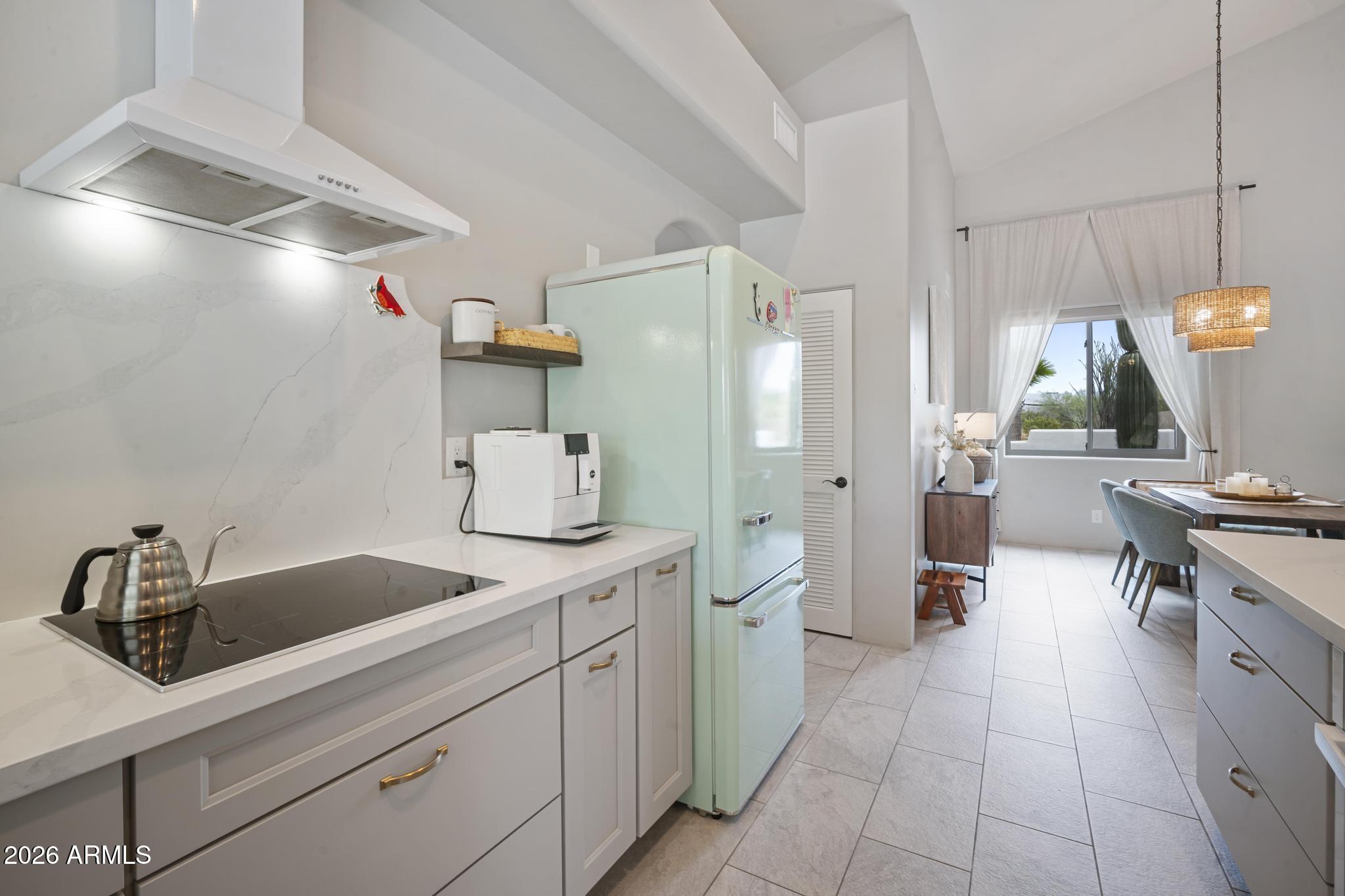 COUNTY ISLAND - Residential