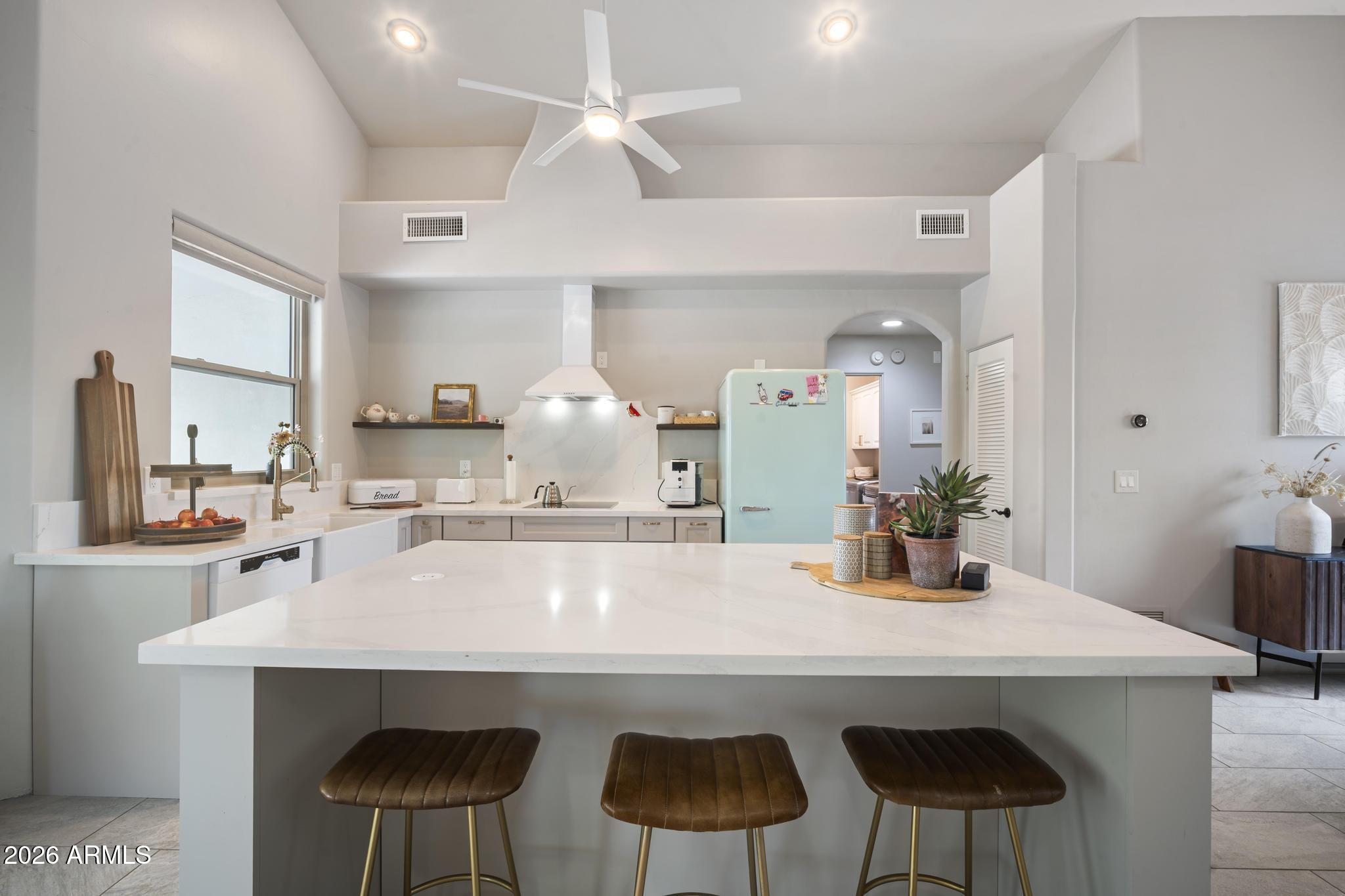 COUNTY ISLAND - Residential