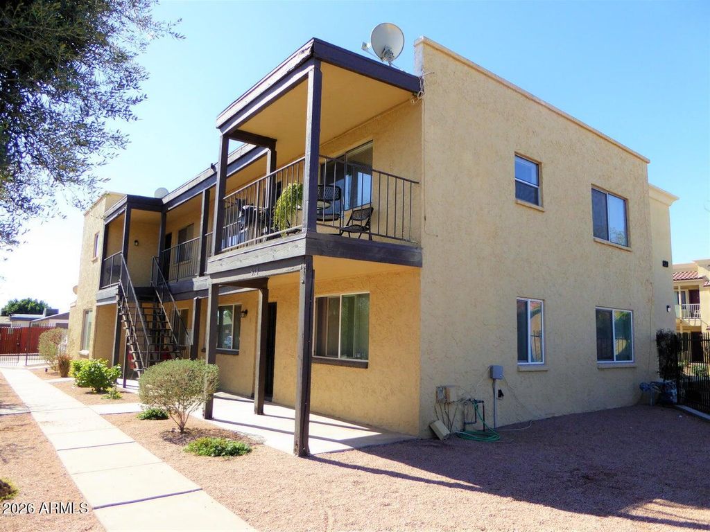 Photo of 819 W Ray Road, Chandler, AZ 85225 (MLS # 7019441)