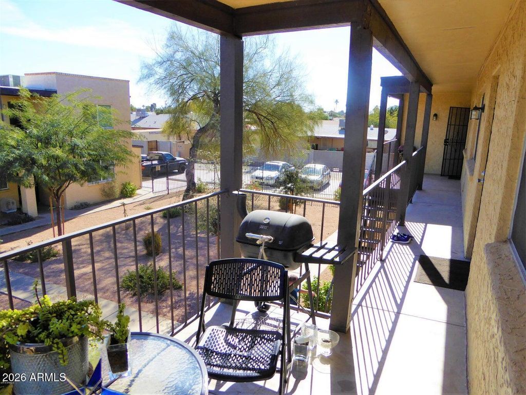 Photo of 819 W Ray Road, Chandler, AZ 85225 (MLS # 7019441)