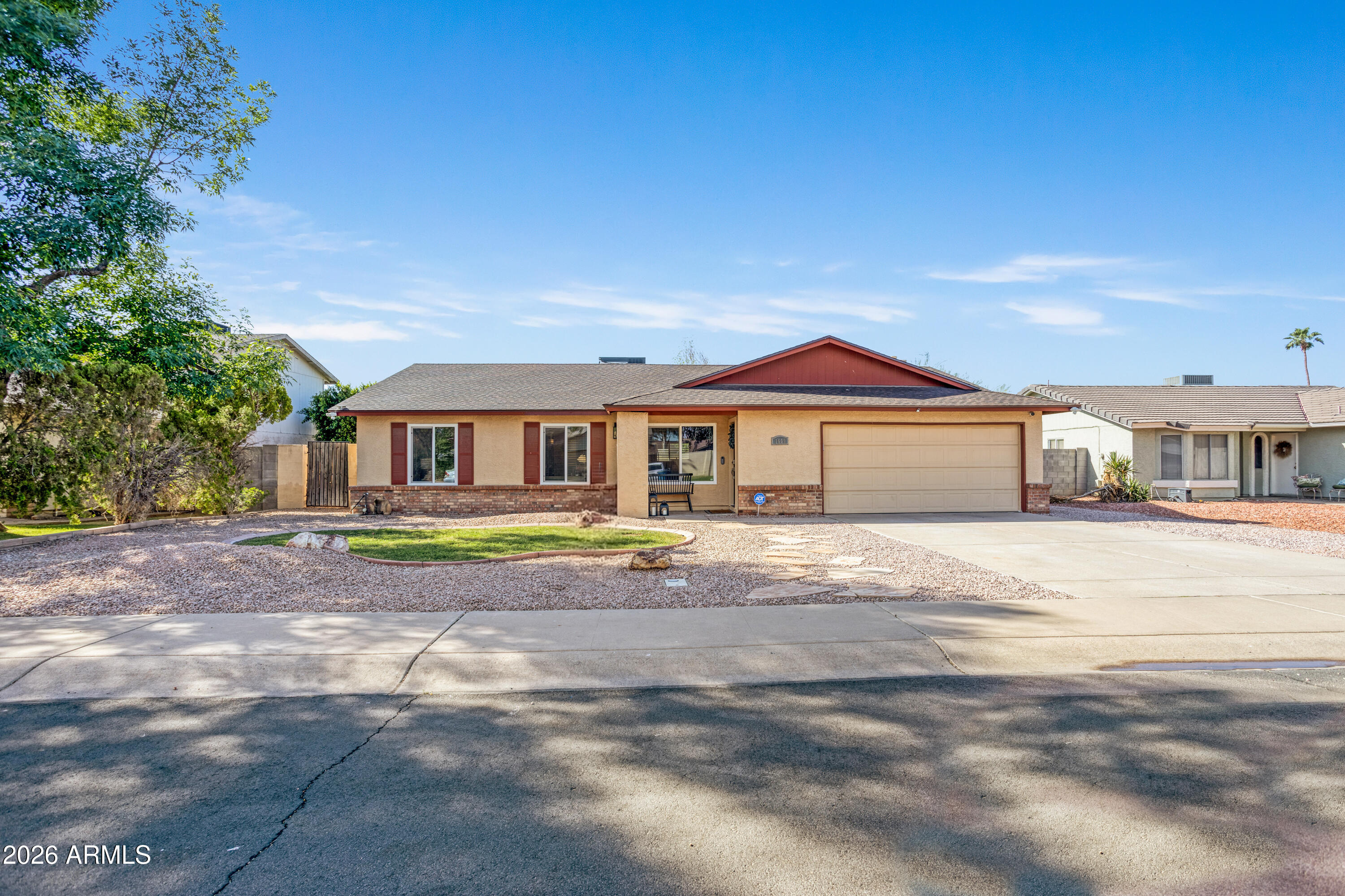 1609 W MCNAIR Street