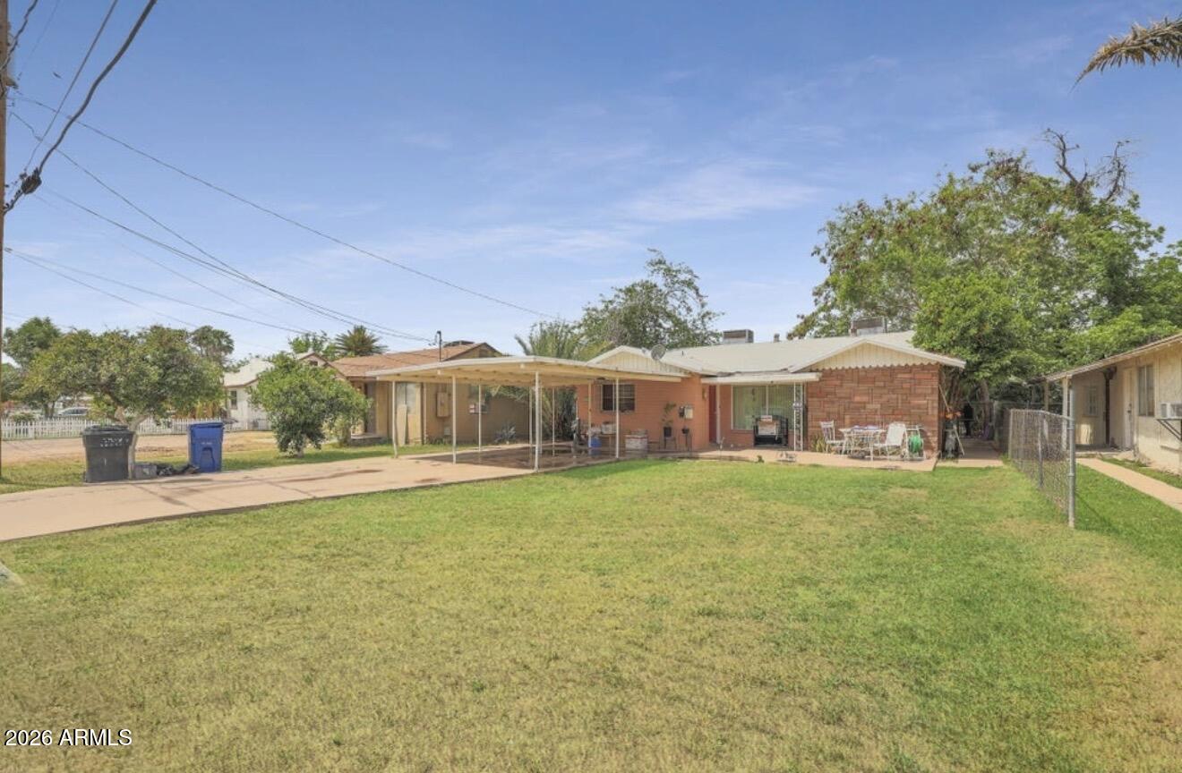 216 S HOBSON --