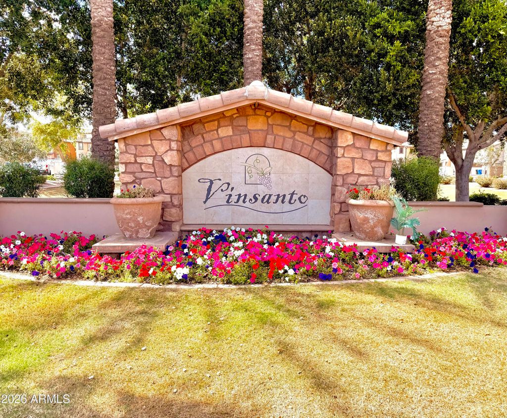 Photo of 1834 N 77th Glen, Phoenix, AZ 85035 (MLS # 7000861)