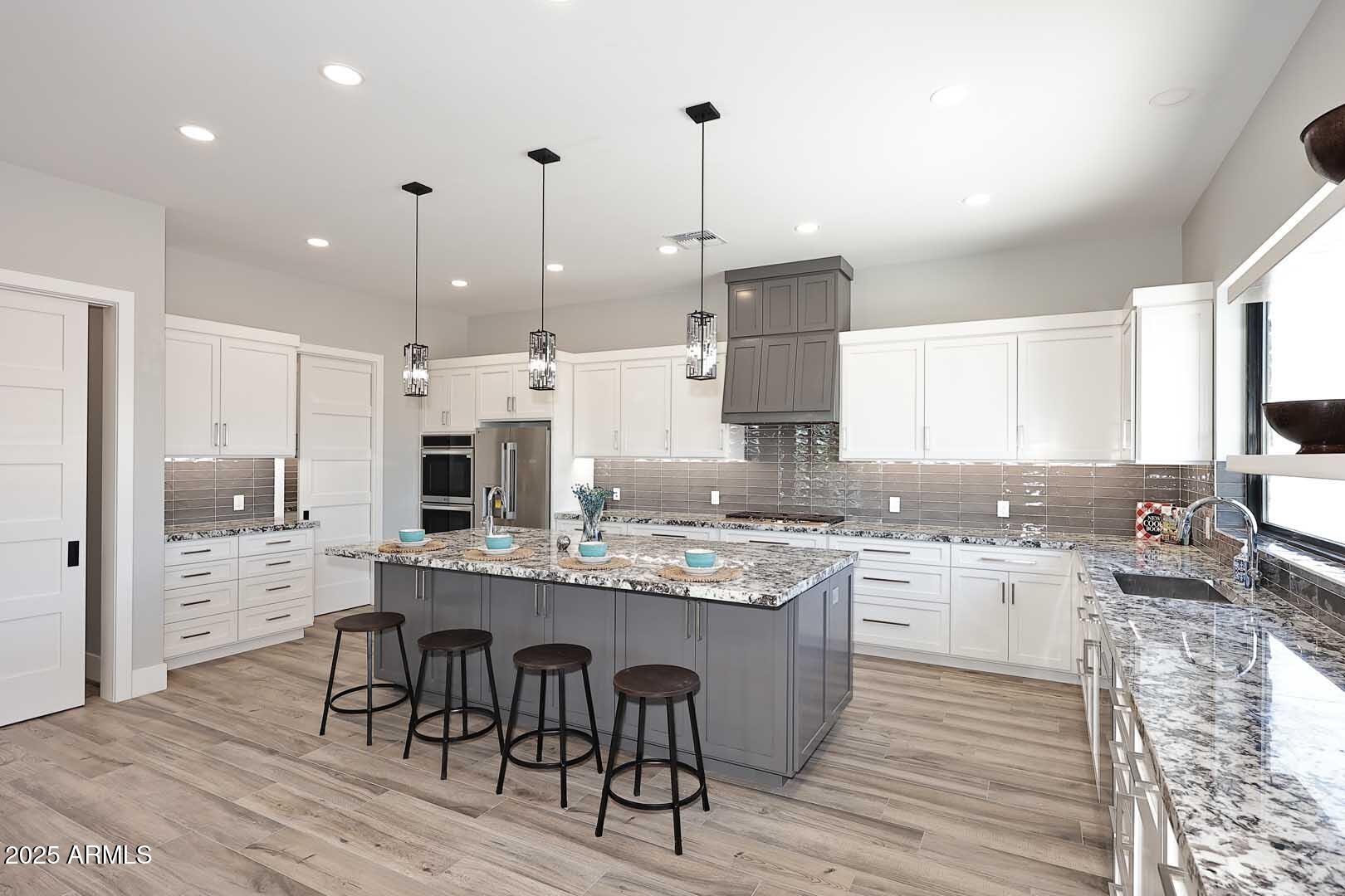 4079 E ROOSEVELT Street