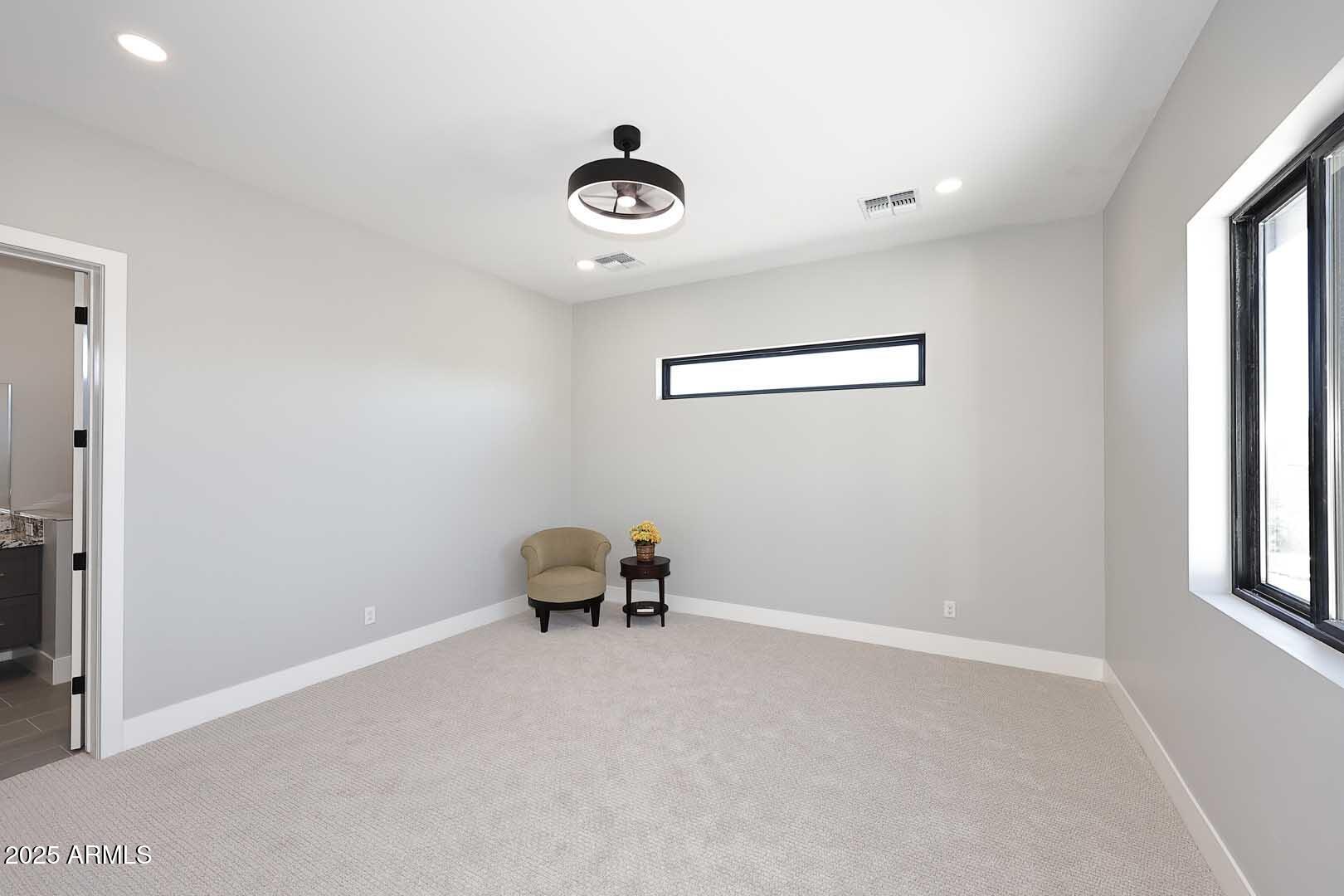 4079 E ROOSEVELT Street