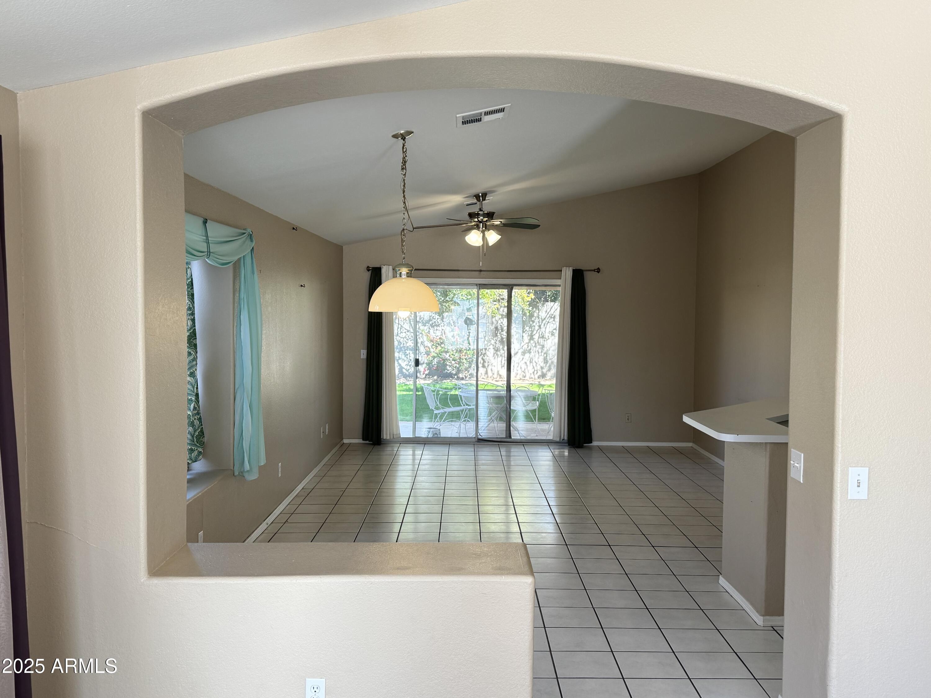 1018 W JUNIPER Avenue