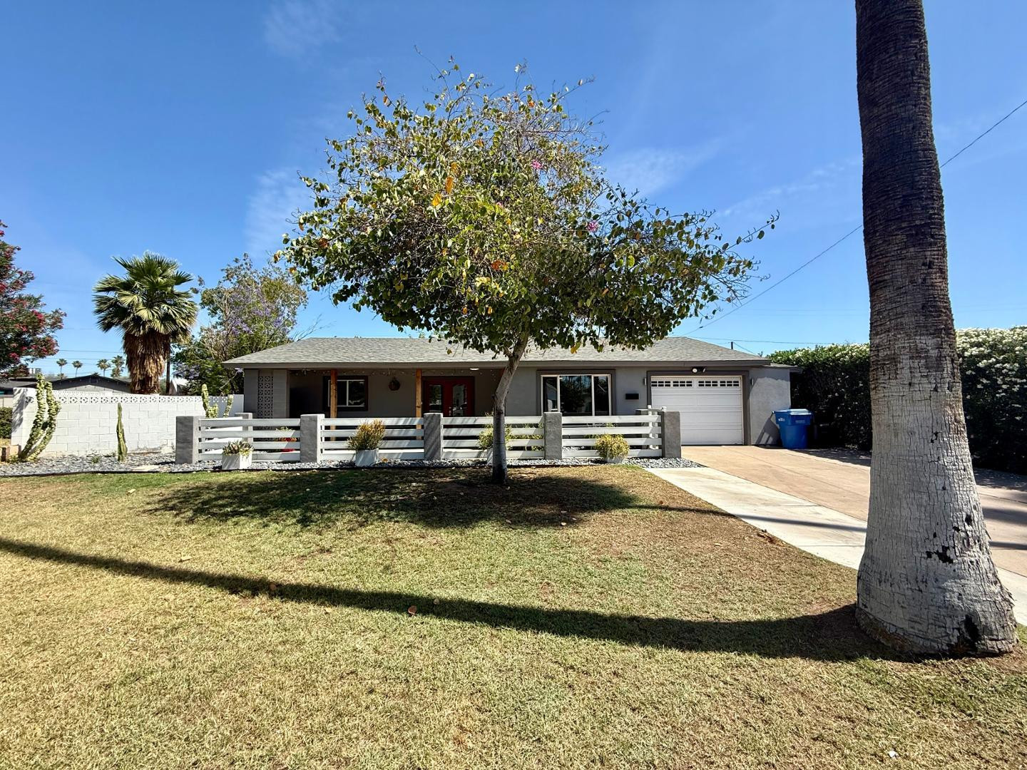 3553 E Monterosa Street