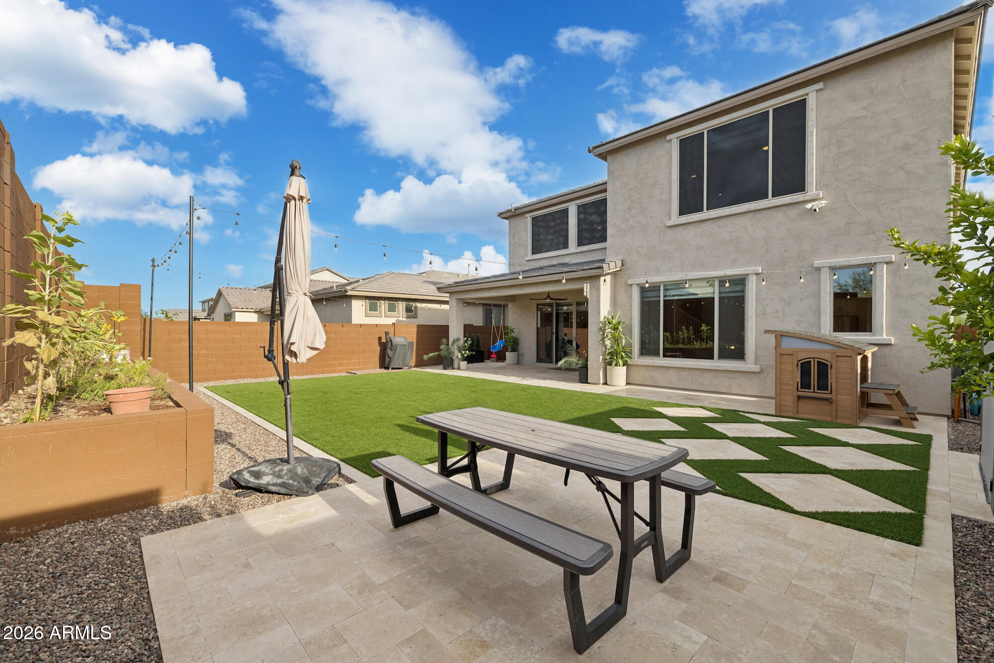 2042 W DESERT FOREST Trail