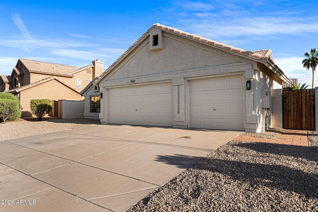 Photo of 1561 E Erie Street, Chandler, AZ 85225 (MLS # 7028206)