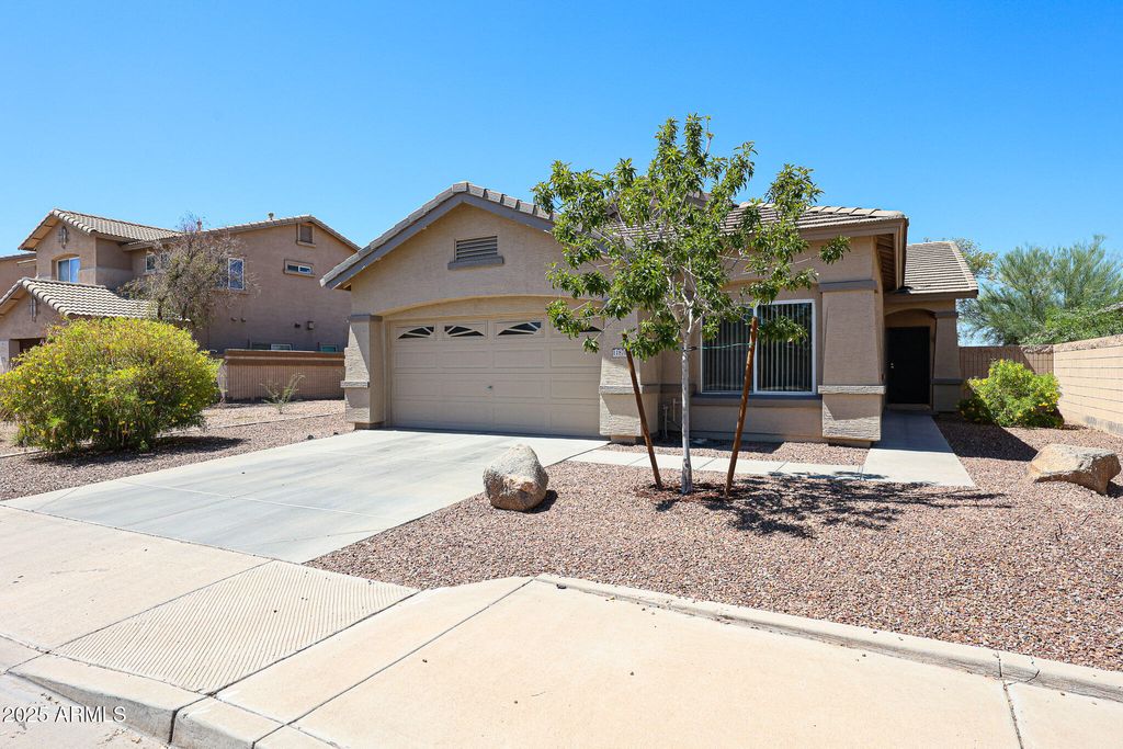 Photo of 11870 W Washington Street, Avondale, AZ 85323 (MLS # 6918627)
