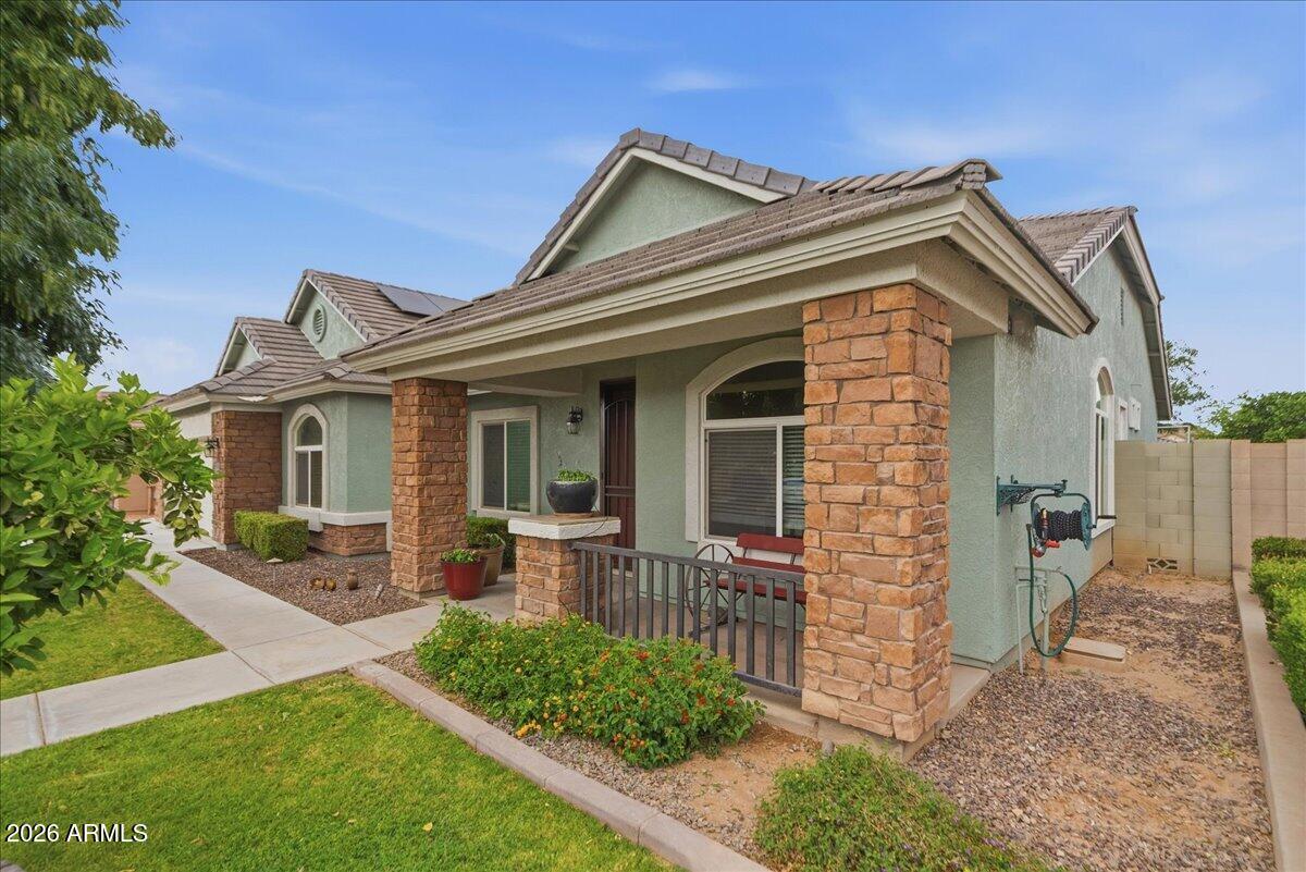 3664 E MEADOW MIST Lane