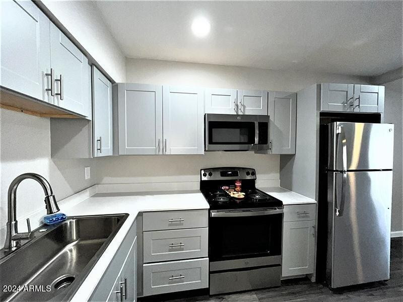 1130 E Grovers Avenue 2