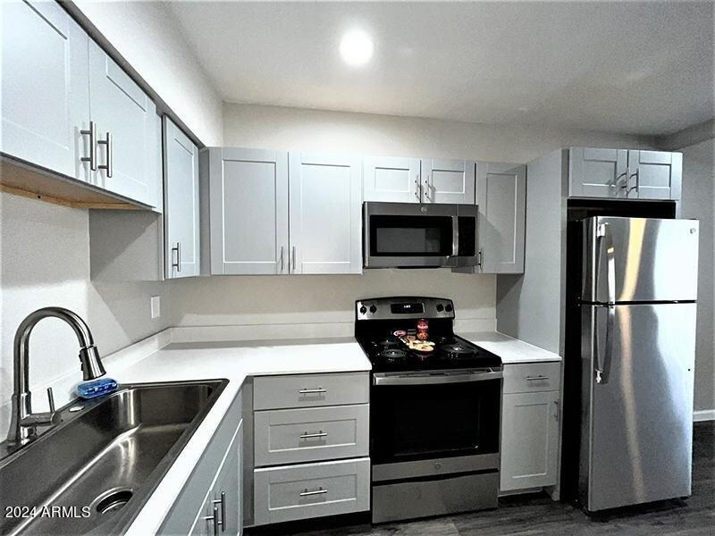 1130 E GROVERS Avenue 2