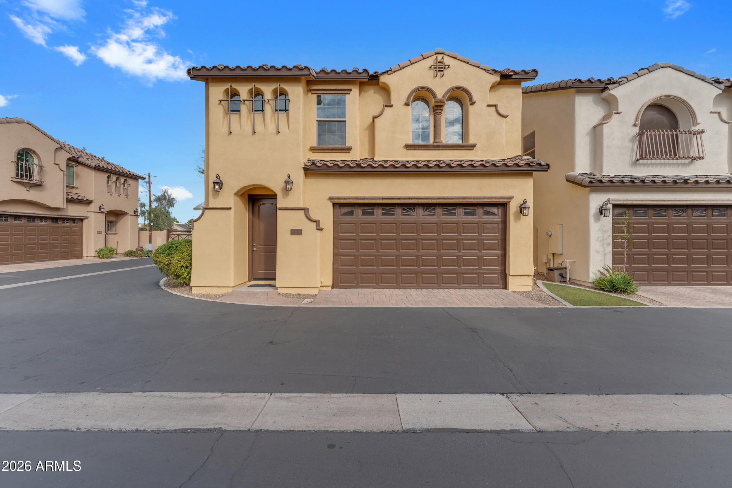 3345 E PINCHOT Avenue 12