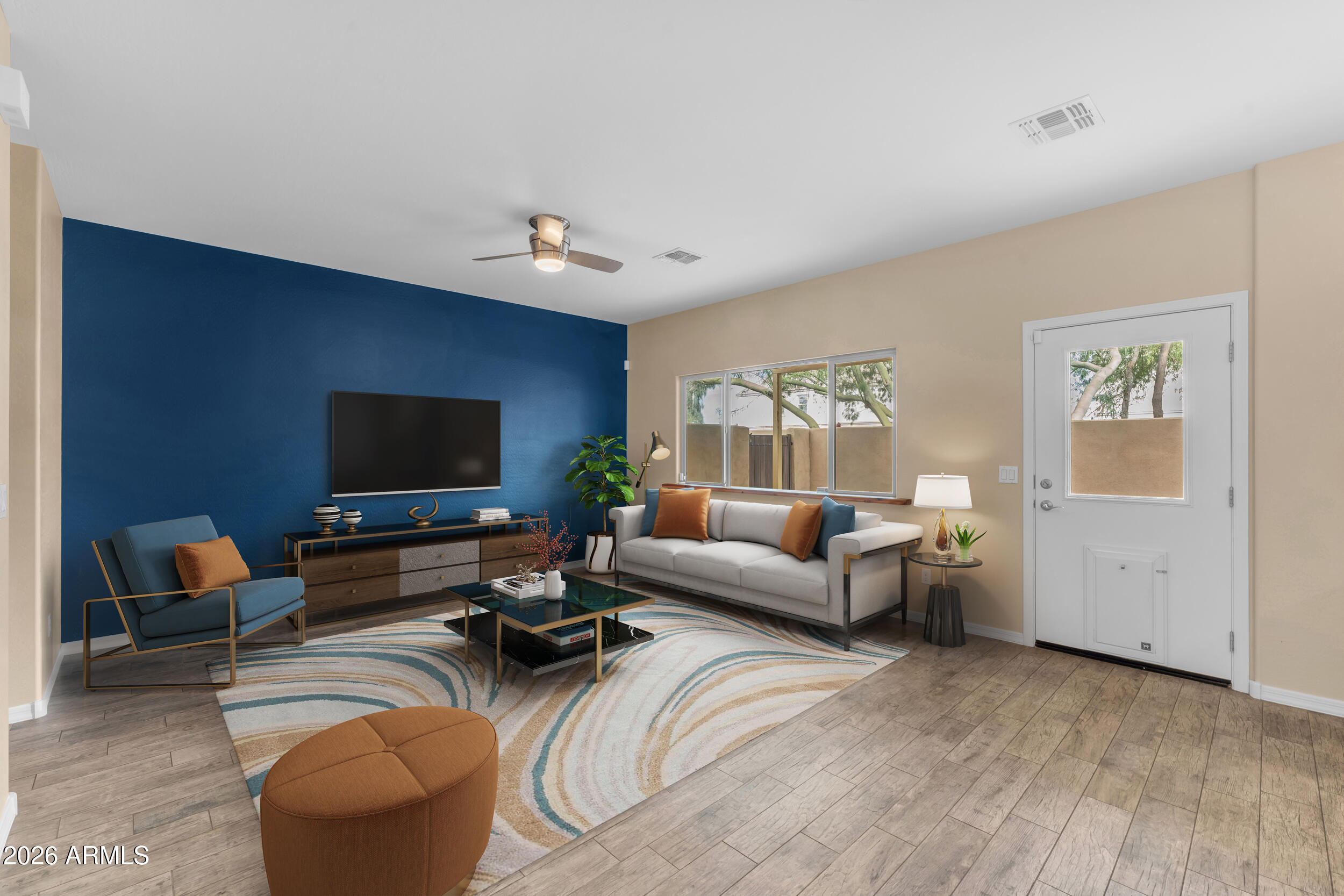 3345 E PINCHOT Avenue 12