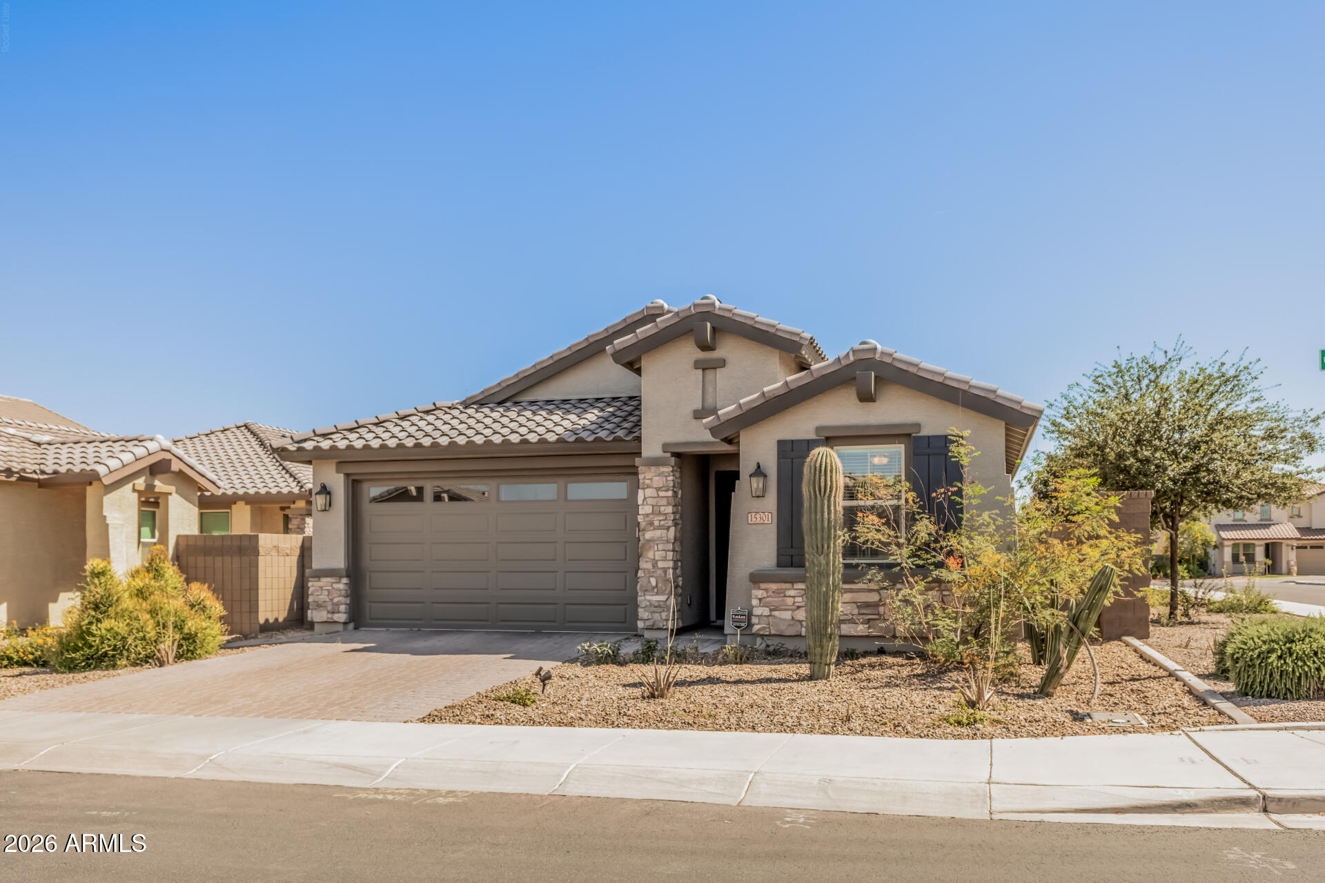 15301 W MORELAND Street