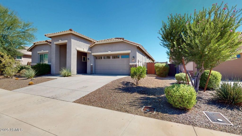 Photo of 14667 S 185th Avenue, Goodyear, AZ 85338 (MLS # 6927337)