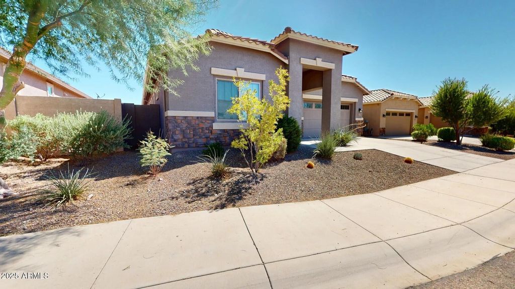 Photo of 14667 S 185th Avenue, Goodyear, AZ 85338 (MLS # 6927337)