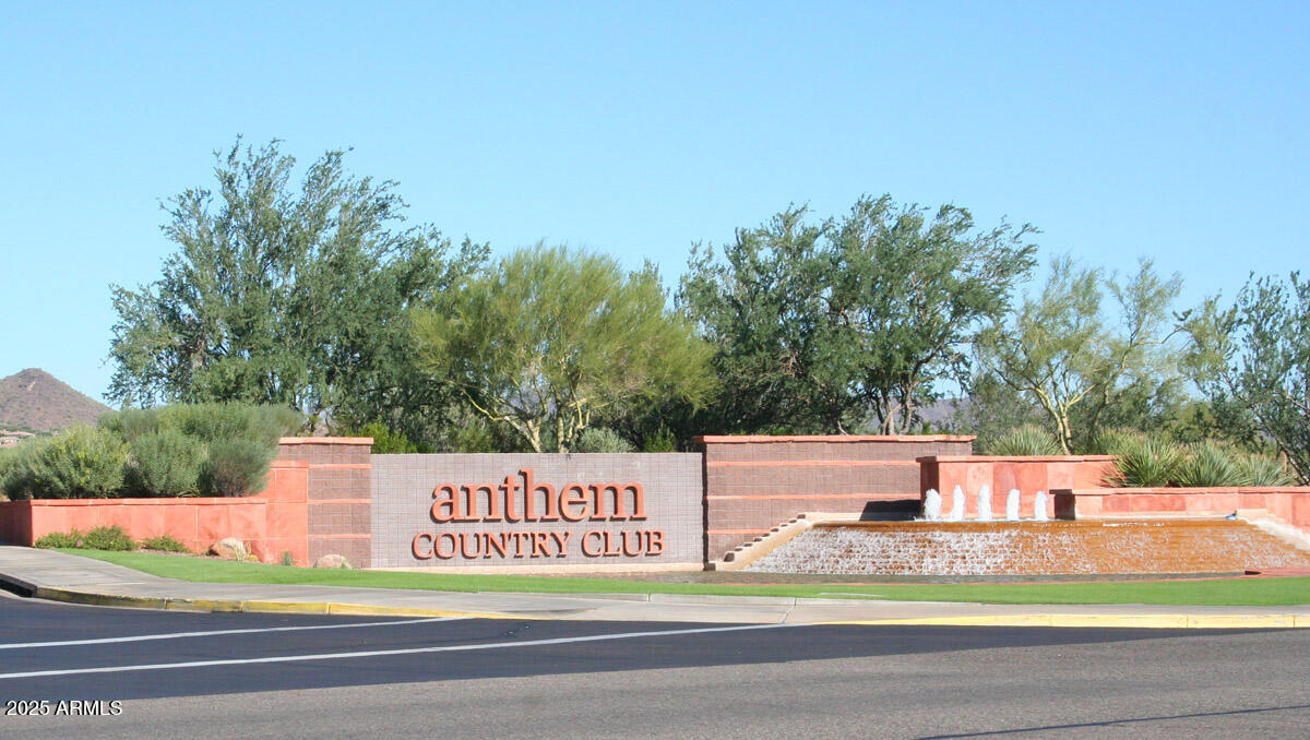 ANTHEM COUNTRY CLUB - Residential