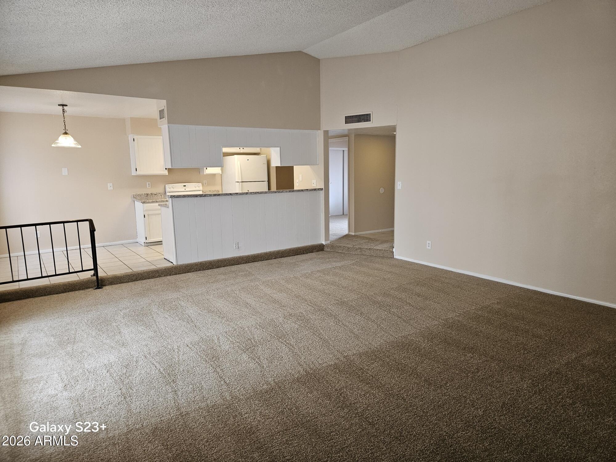 3223 N WOODBURNE Drive