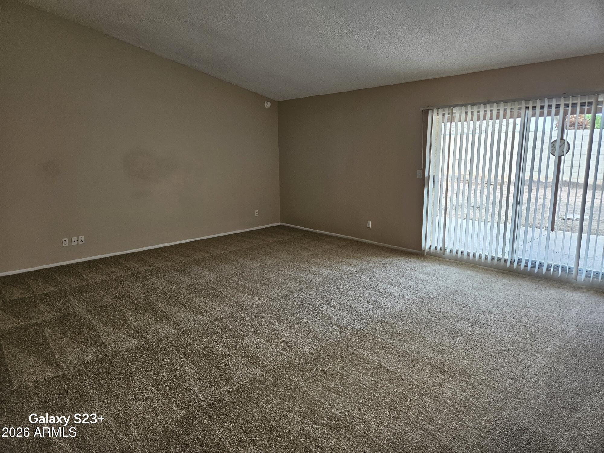 3223 N WOODBURNE Drive