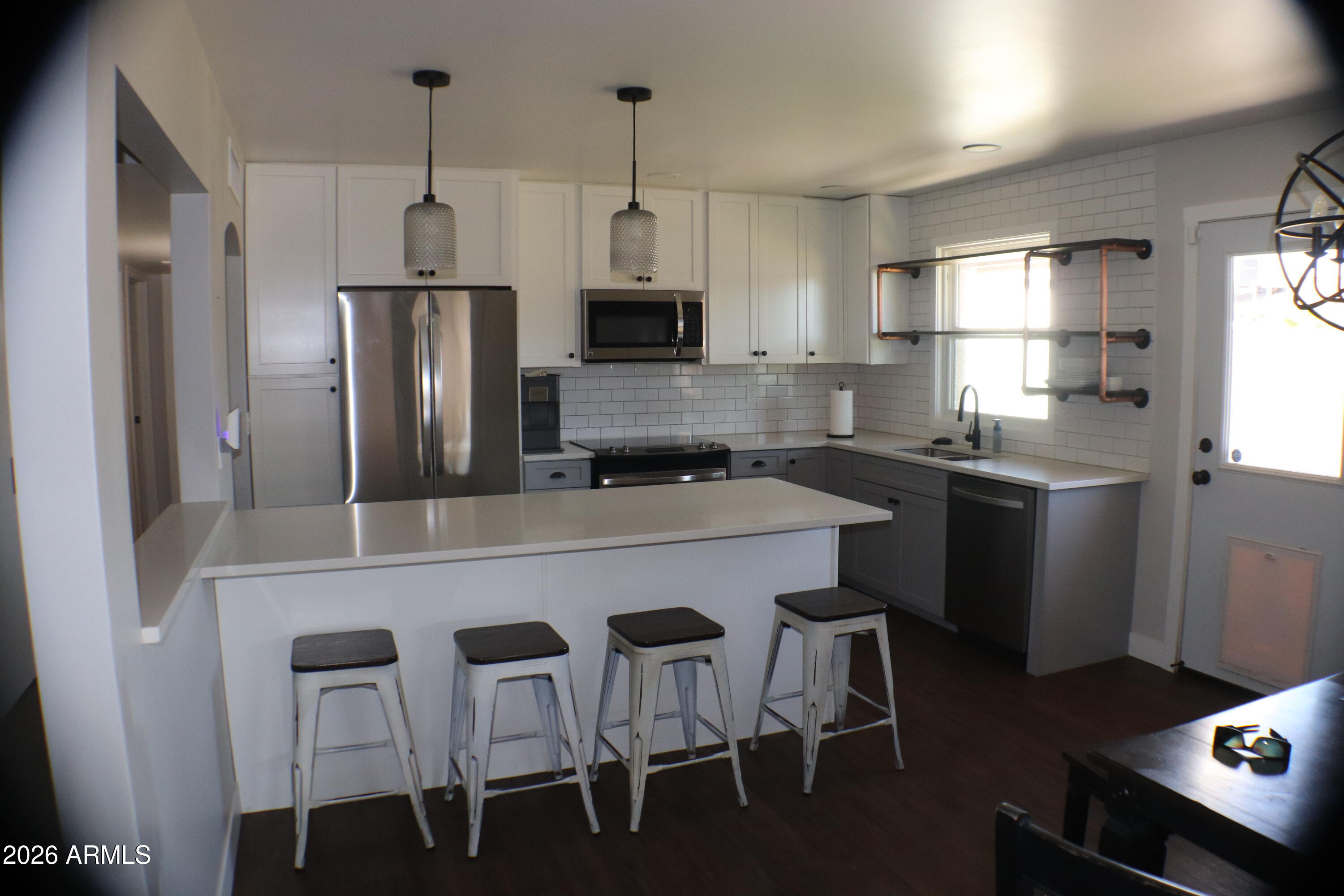1639 W 5TH Place