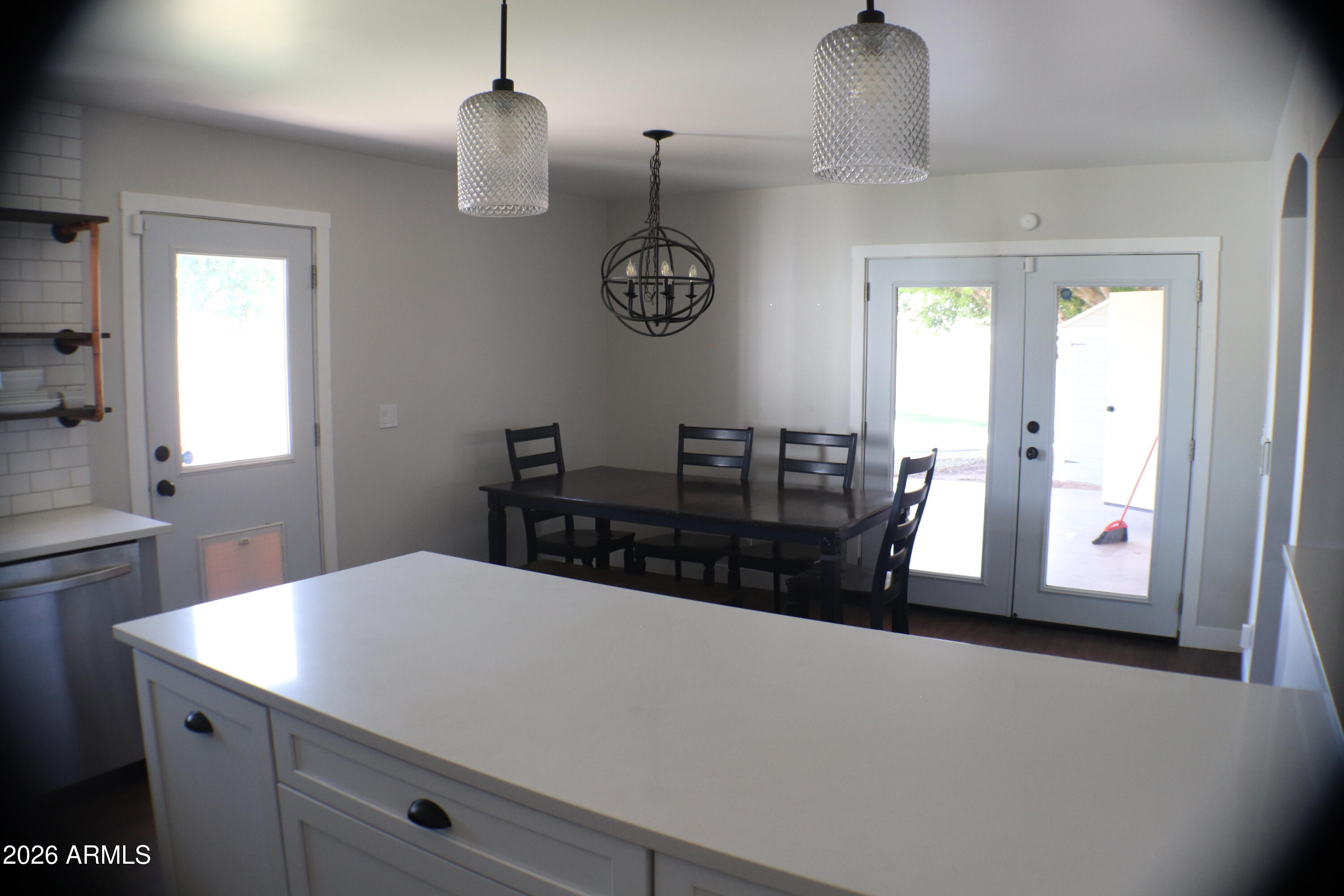 1639 W 5TH Place
