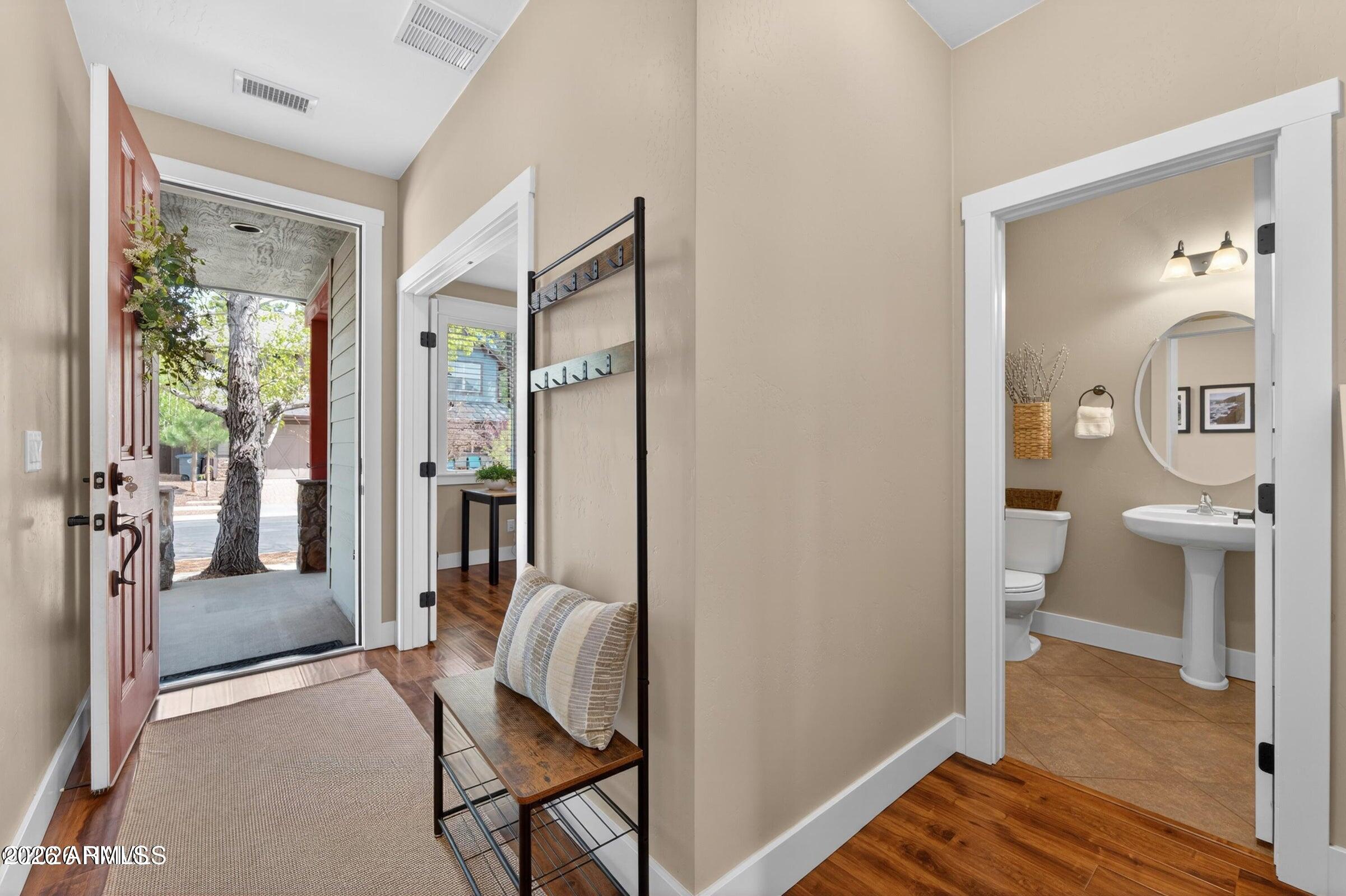 2913 W Paz De Avenida --