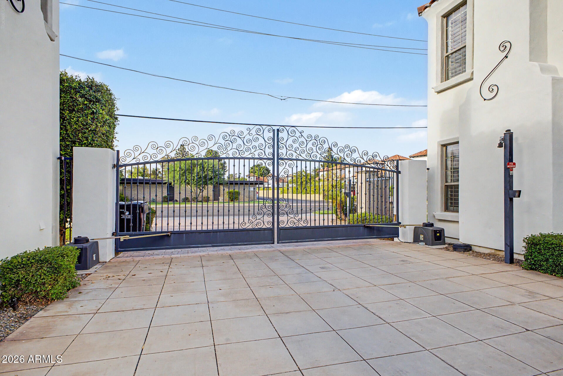 111 W MISSOURI Avenue H