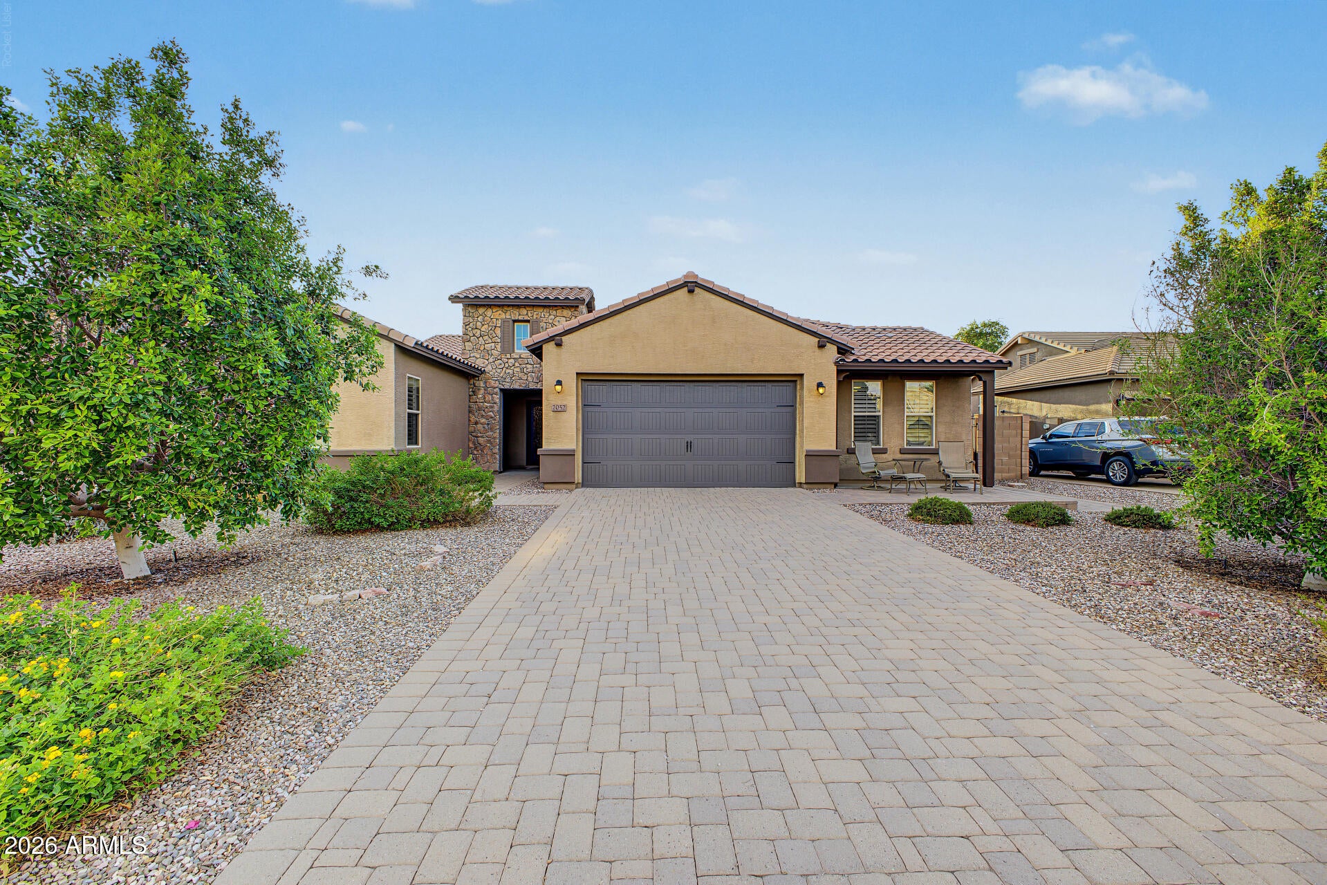 2052 S NAVAJO Court