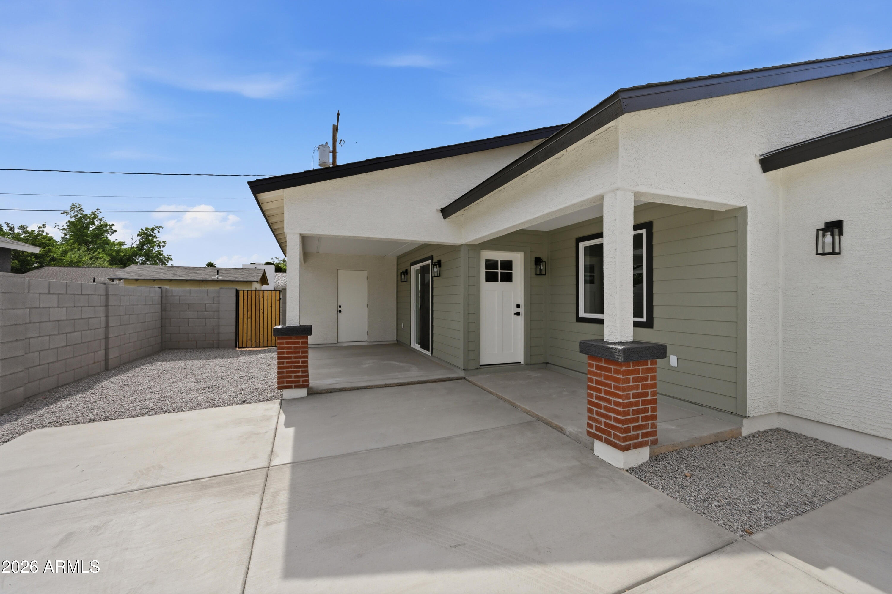 GLENWOOD PARKWAY - Residential Income