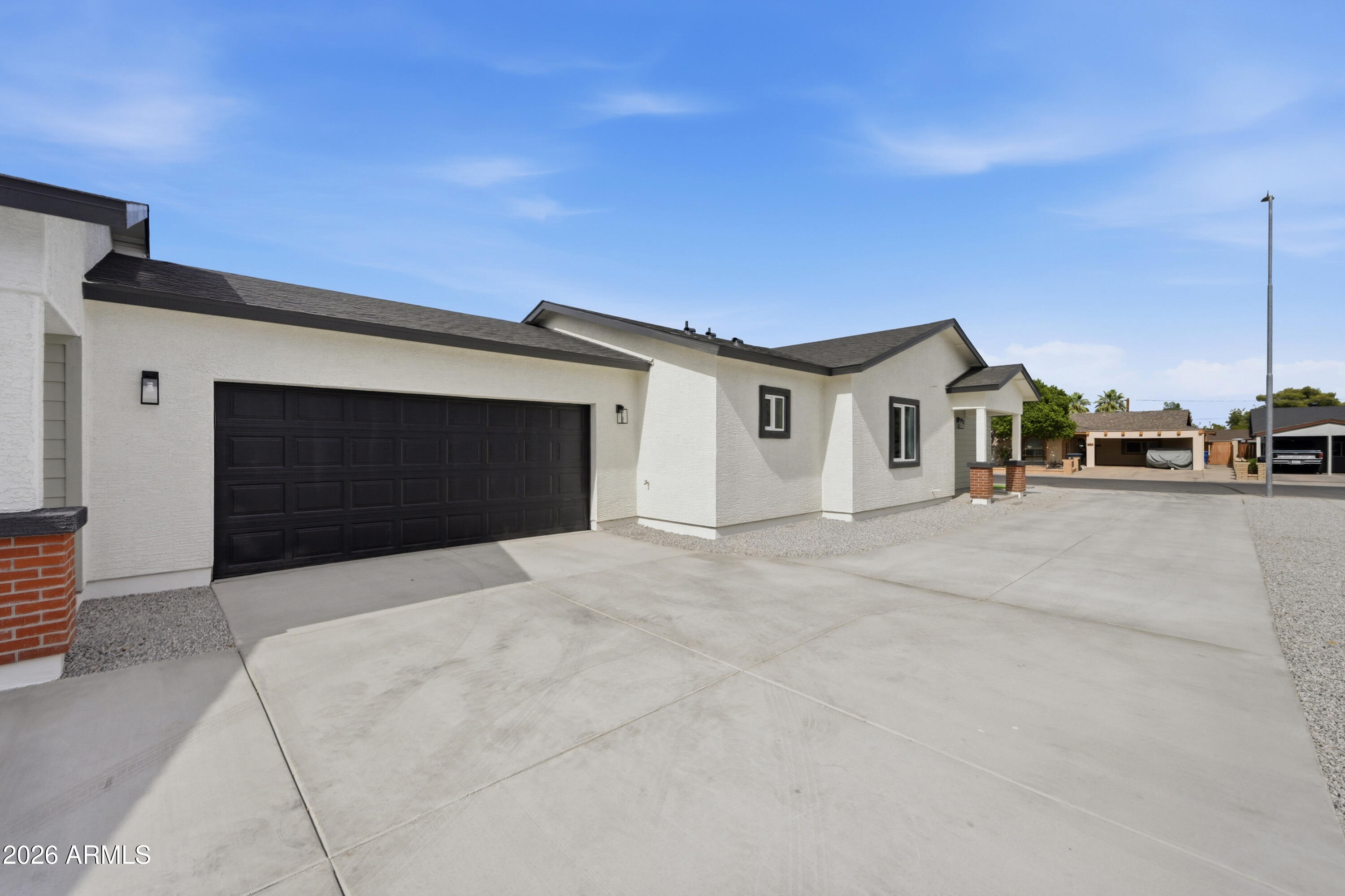 GLENWOOD PARKWAY - Residential Income