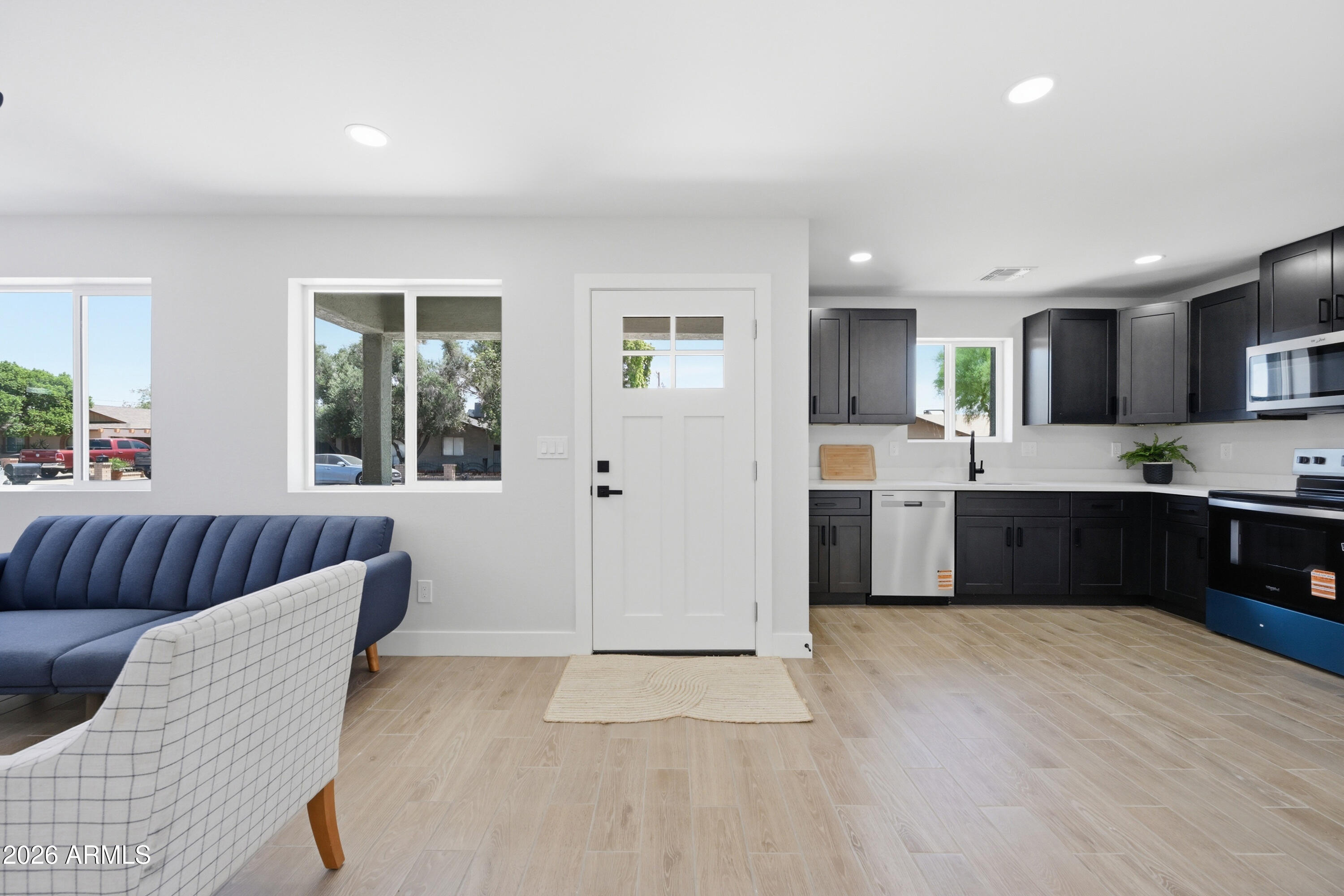 GLENWOOD PARKWAY - Residential Income