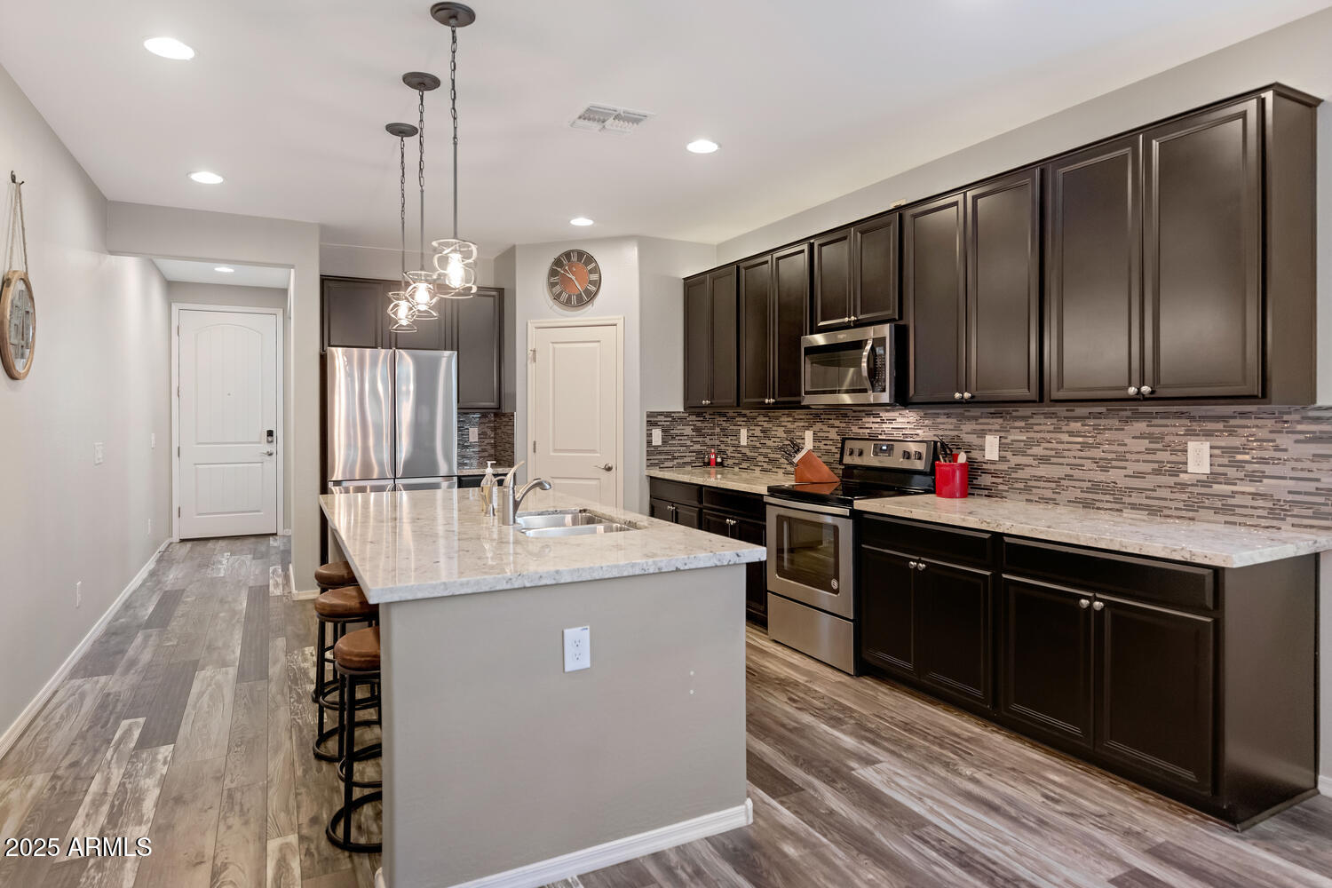 3048 W THORN TREE Drive