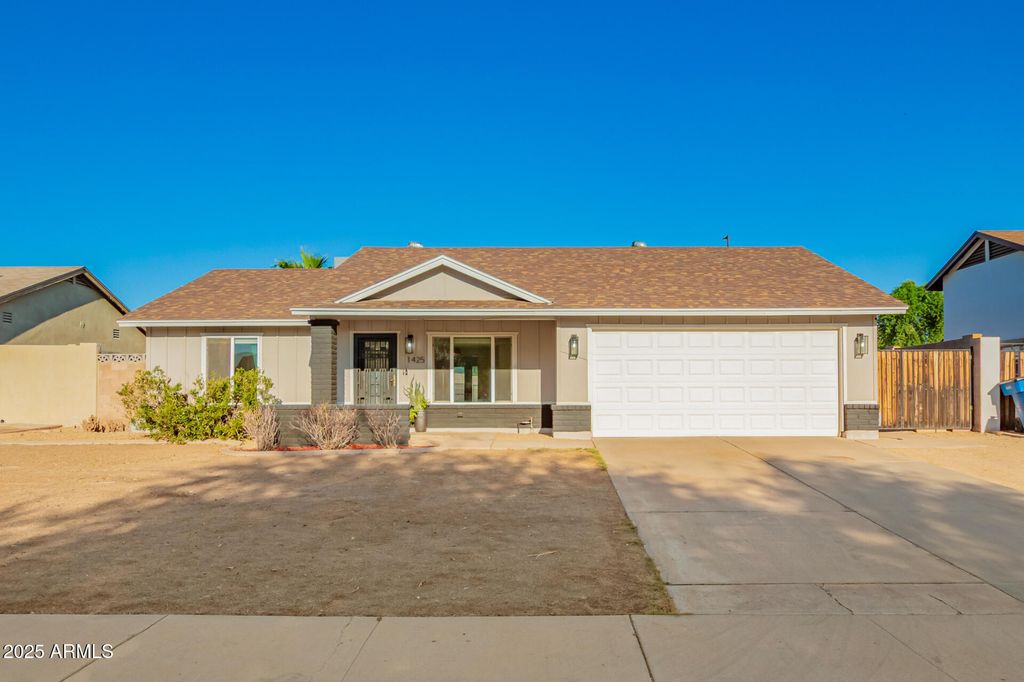 Photo of 1425 N Ironwood Street, Gilbert, AZ 85234 (MLS # 6912375)